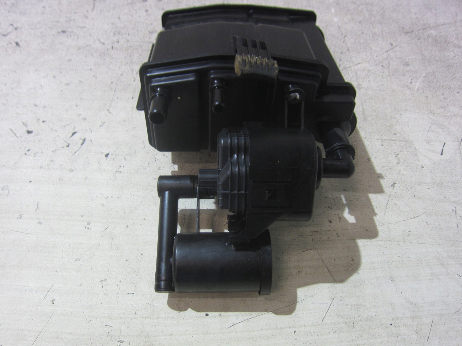 VOLVO XC60 II XC 60 2.0 T5 karbonski filter goriva Z WEGLEM AKTYWNYM 31465579