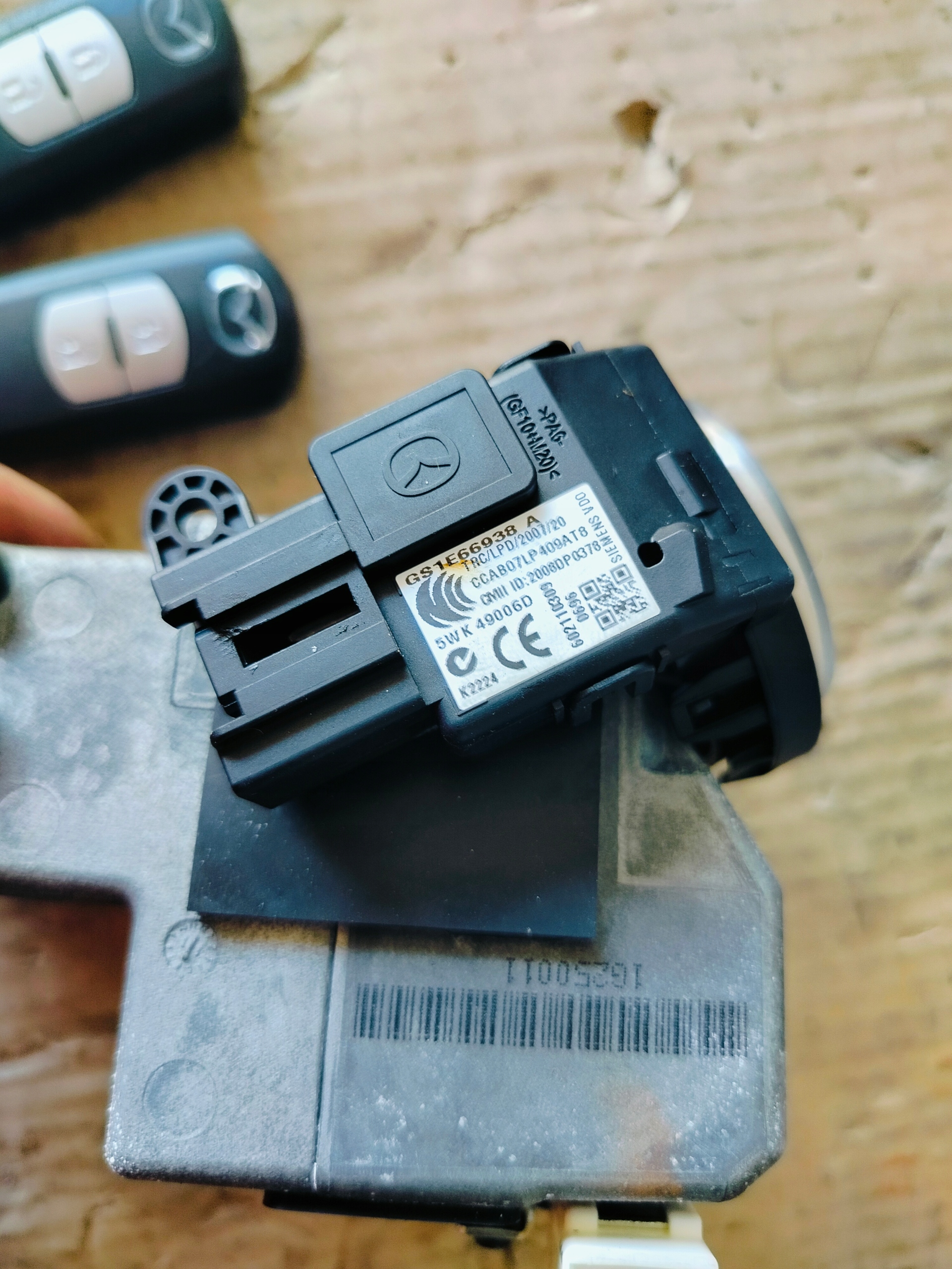 MAZDA 6 GH ignition Z KLUCZYKIEM X 2 GS1D66938A