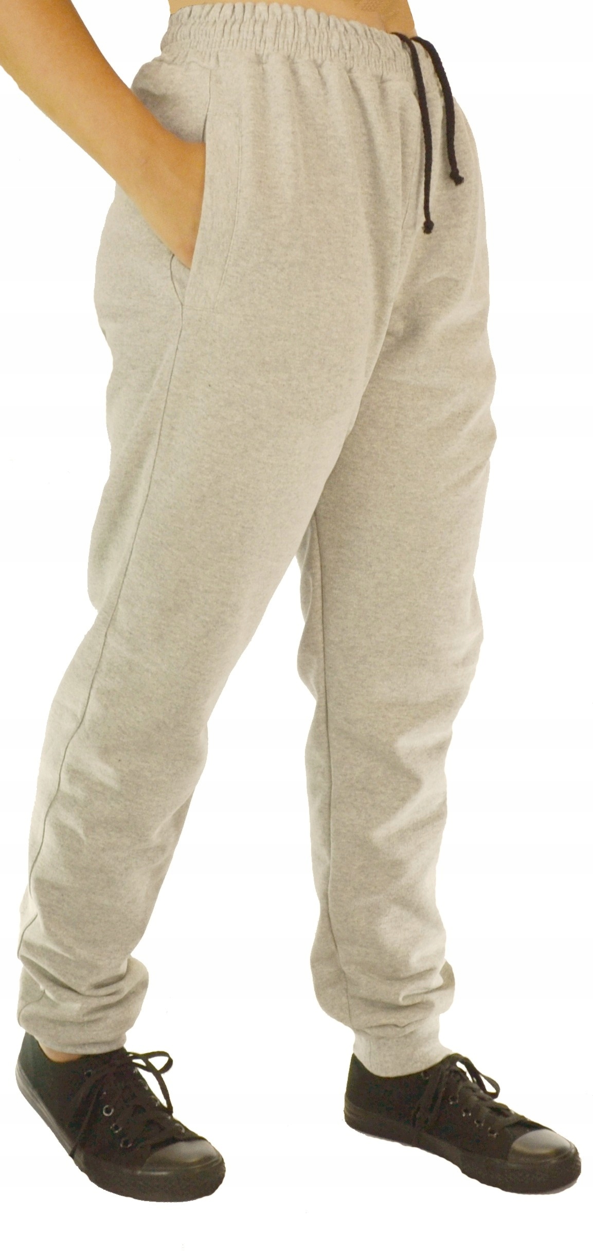 

Polskie spodnie dresowe prosto od producenta 152