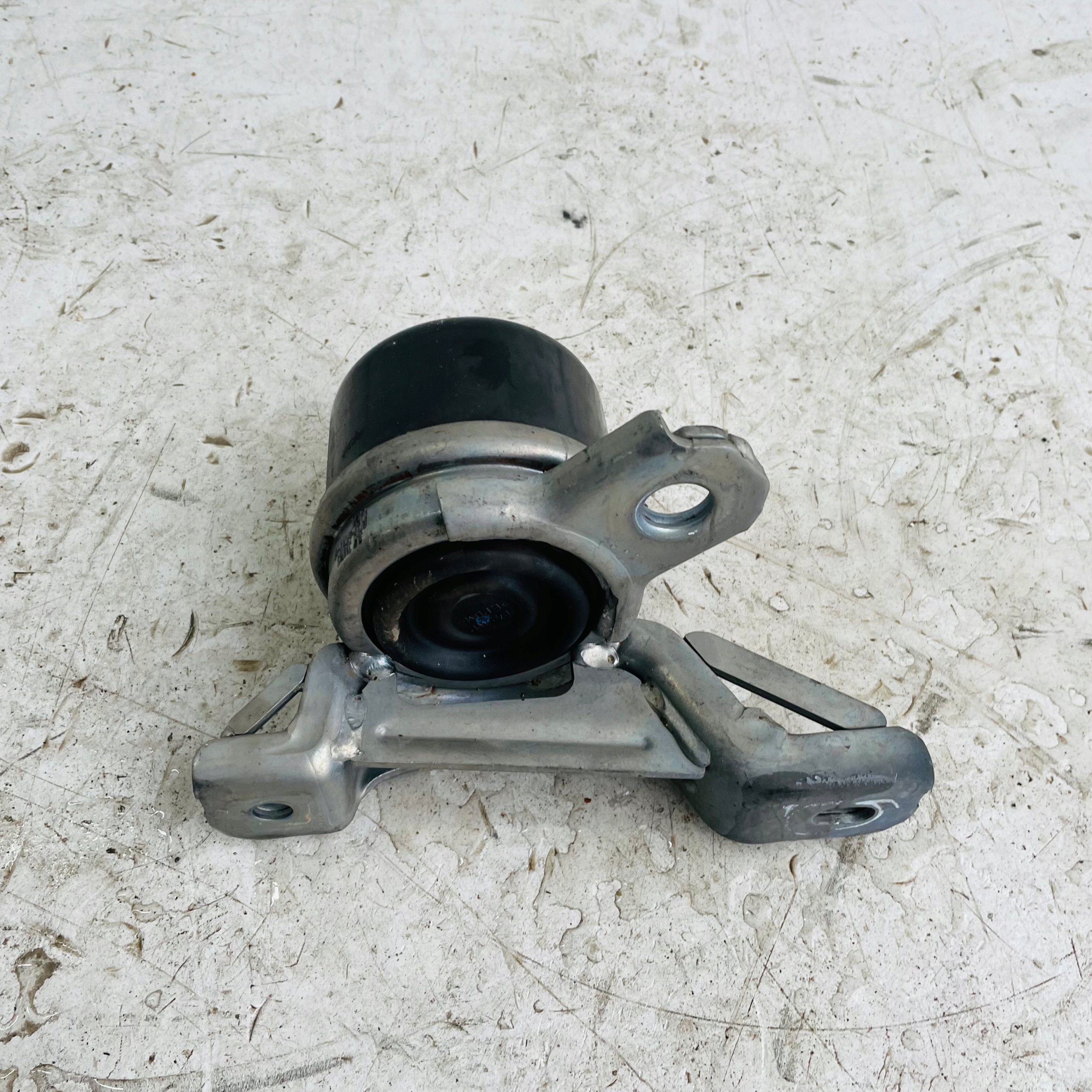 ŁAPA PODUSZKA SILNIKA RANGE ROVER EVOQUE BJ32-6F012-AB