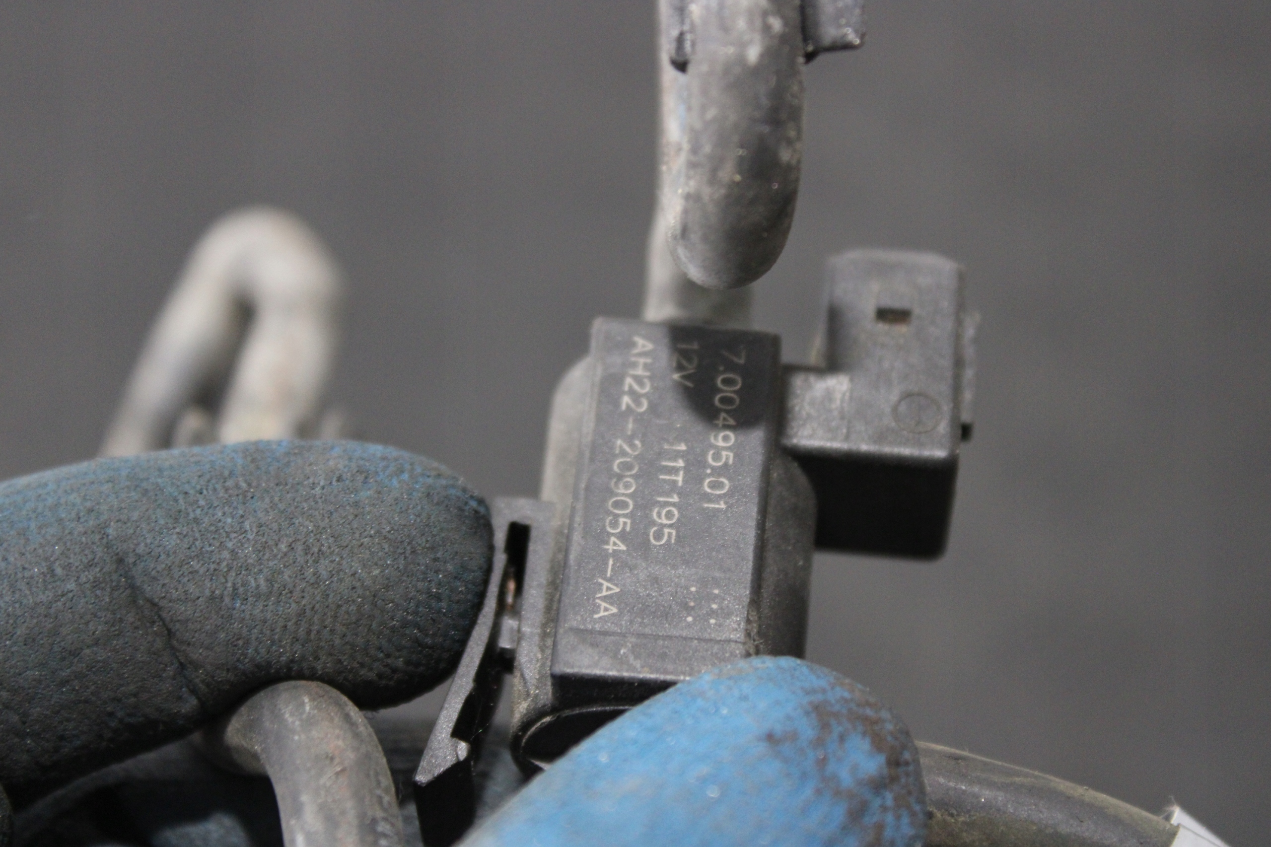 compression JAGUAR XJ X351 VIII AH22-209054-AA