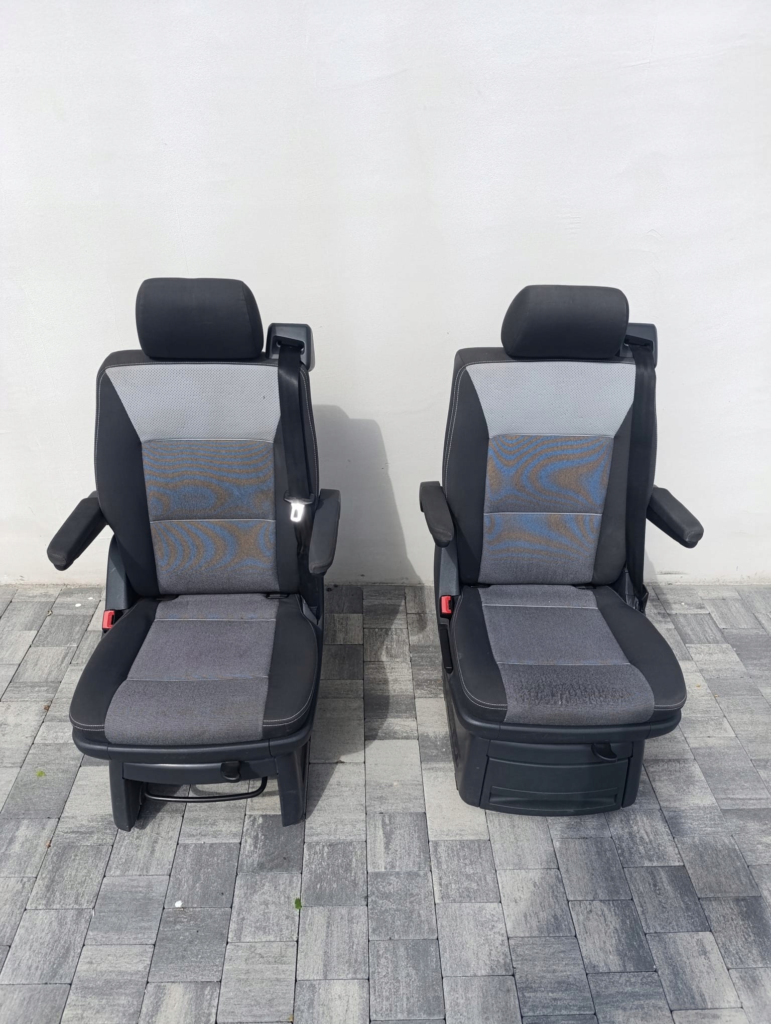 VW T5 T6 MULTIVAN Sitze OBROTOWE DRUGI/TRZECI RZAD