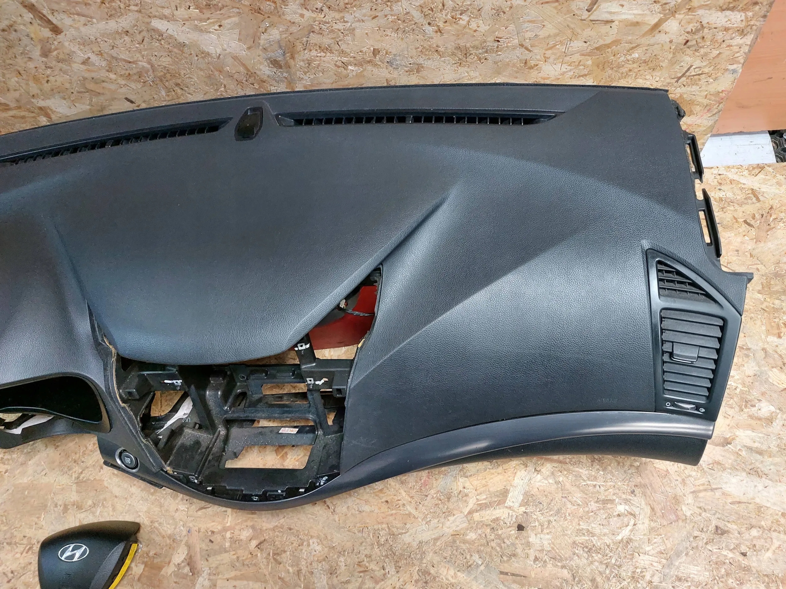 dashboard console airbag Hyundai i40 10