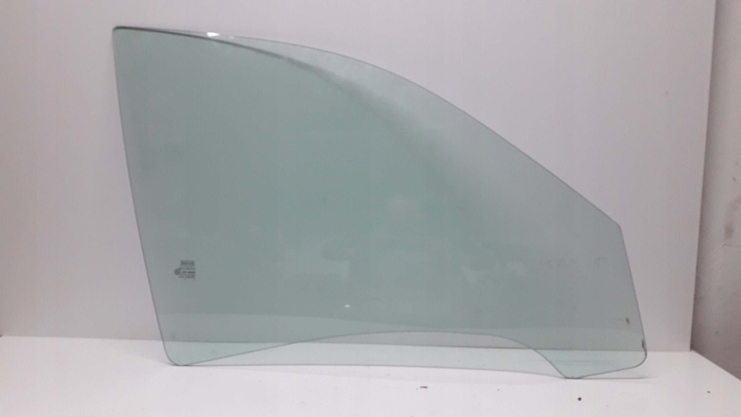 ROVER 75 SZYBA PRAWA PRZEDNIA ..9