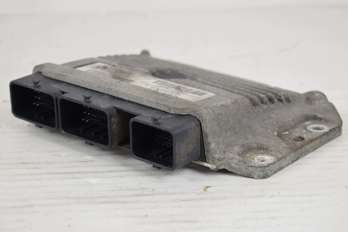 computer control unit * RENAULT MEGANE III 237100858R