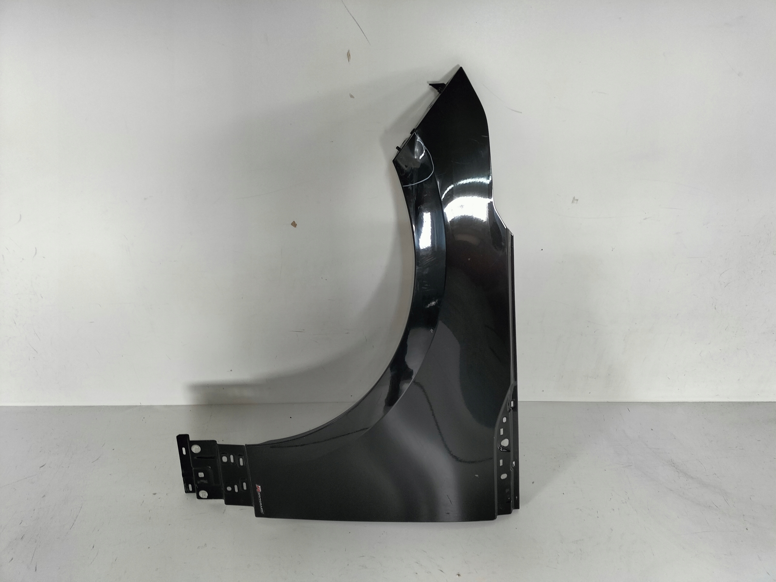fender front left RANGE ROVER VELAR 17