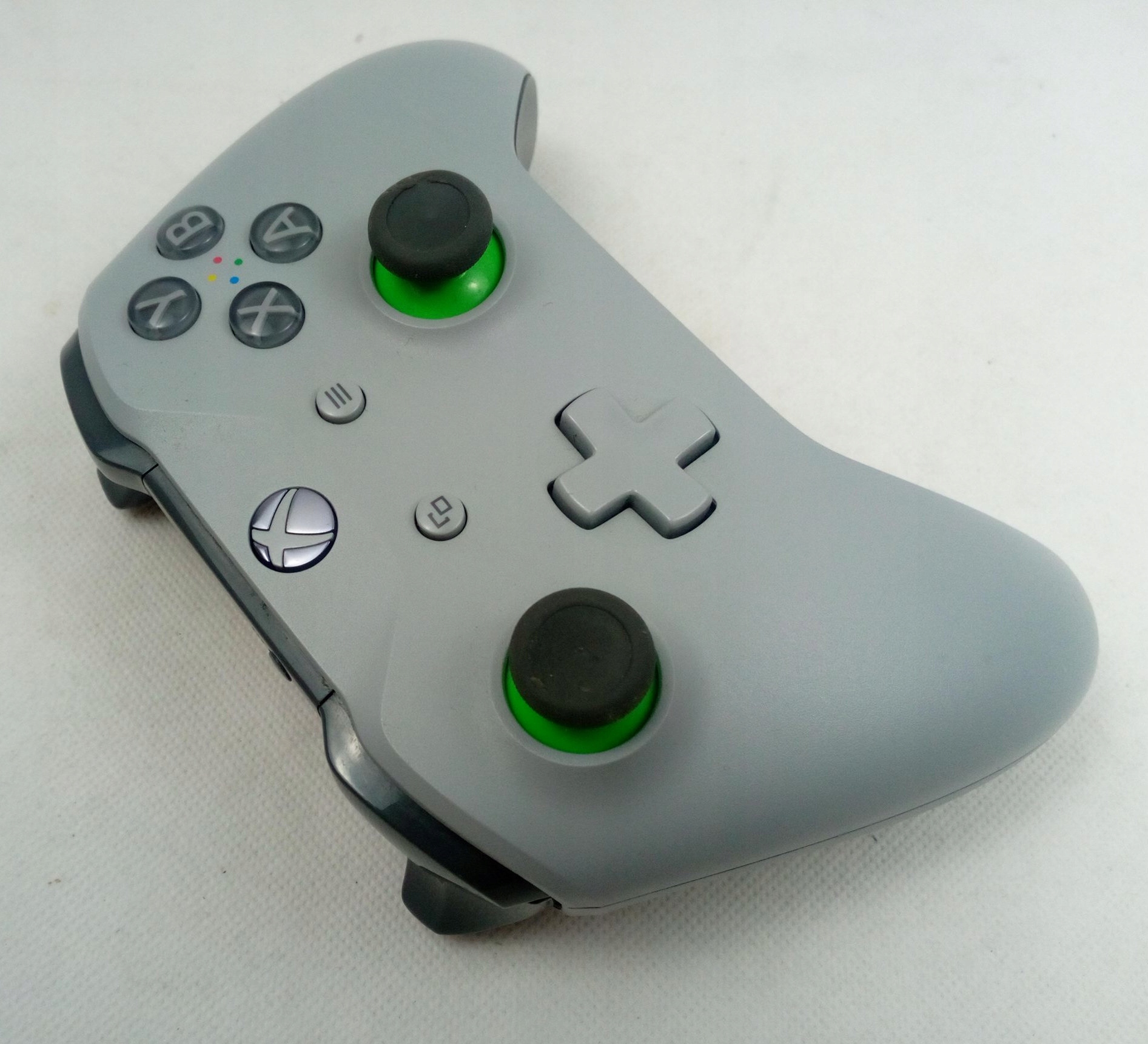 ORYGINALNY BEZPRZEWODOWY PAD XBOX ONE S X SERIES X S PC SZARY ZIELONY XONE Złącza microUSB mini jack 3.5 (audio)