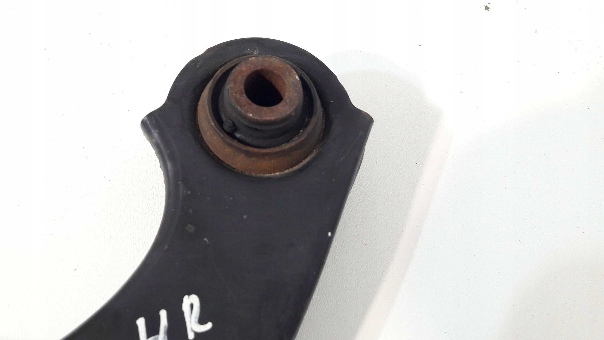 Toyota Corolla E21 arm rear right (Q651)