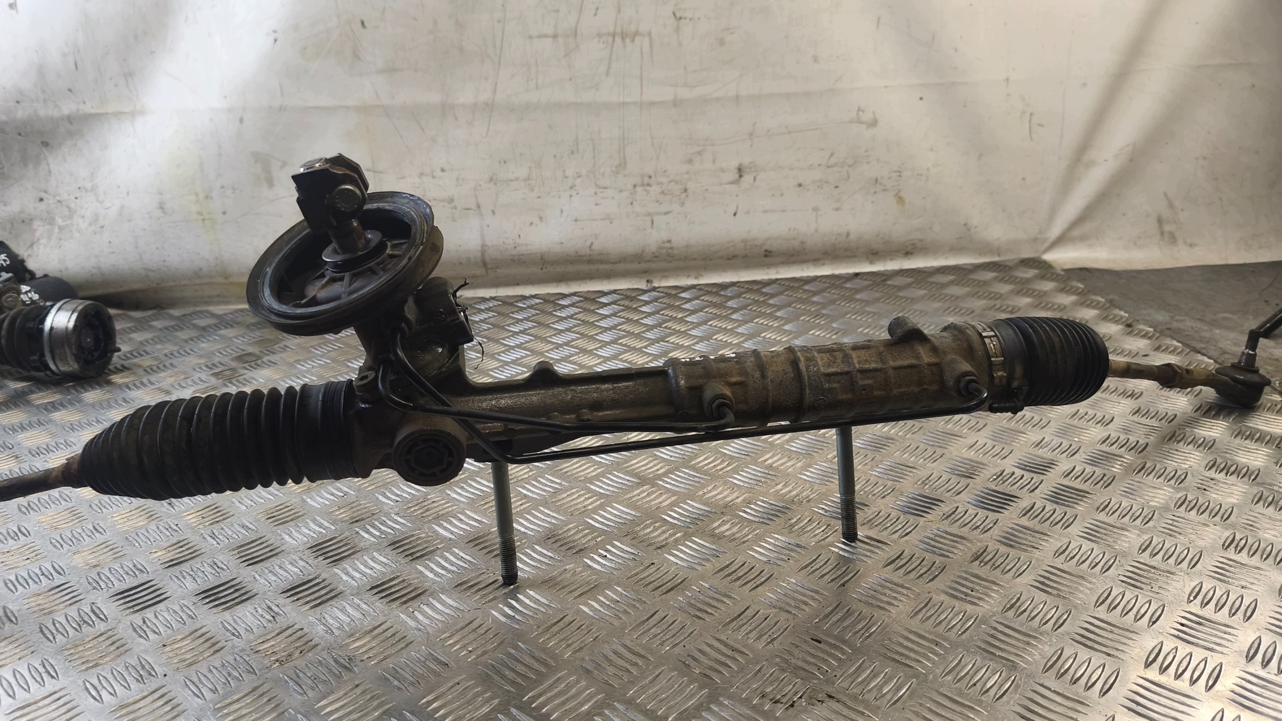 Boîter direction Boîter direction CITROEN BERLINGO II 1.6HDi 2008r