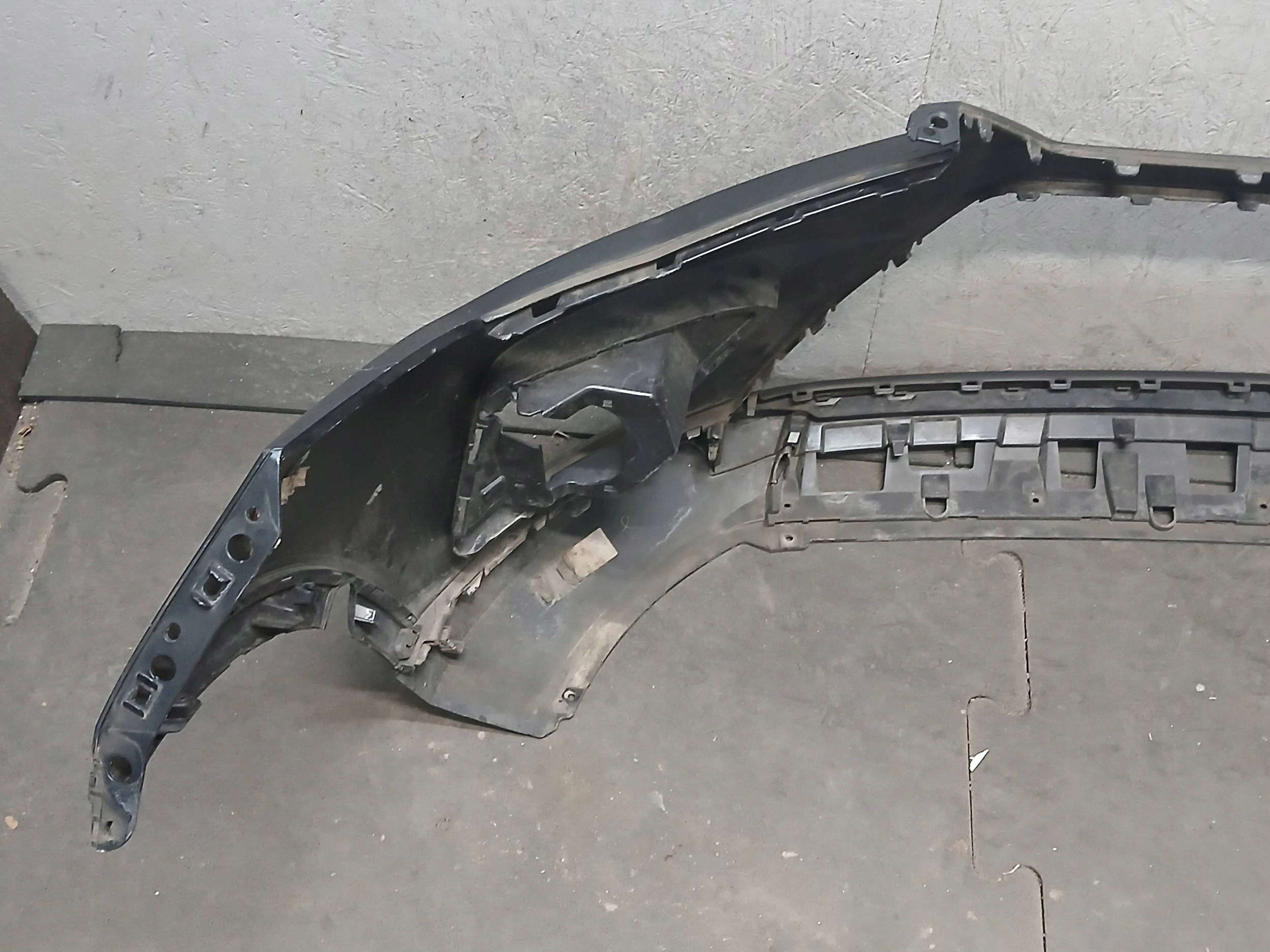 bumper front SEAT ARONA 6F9