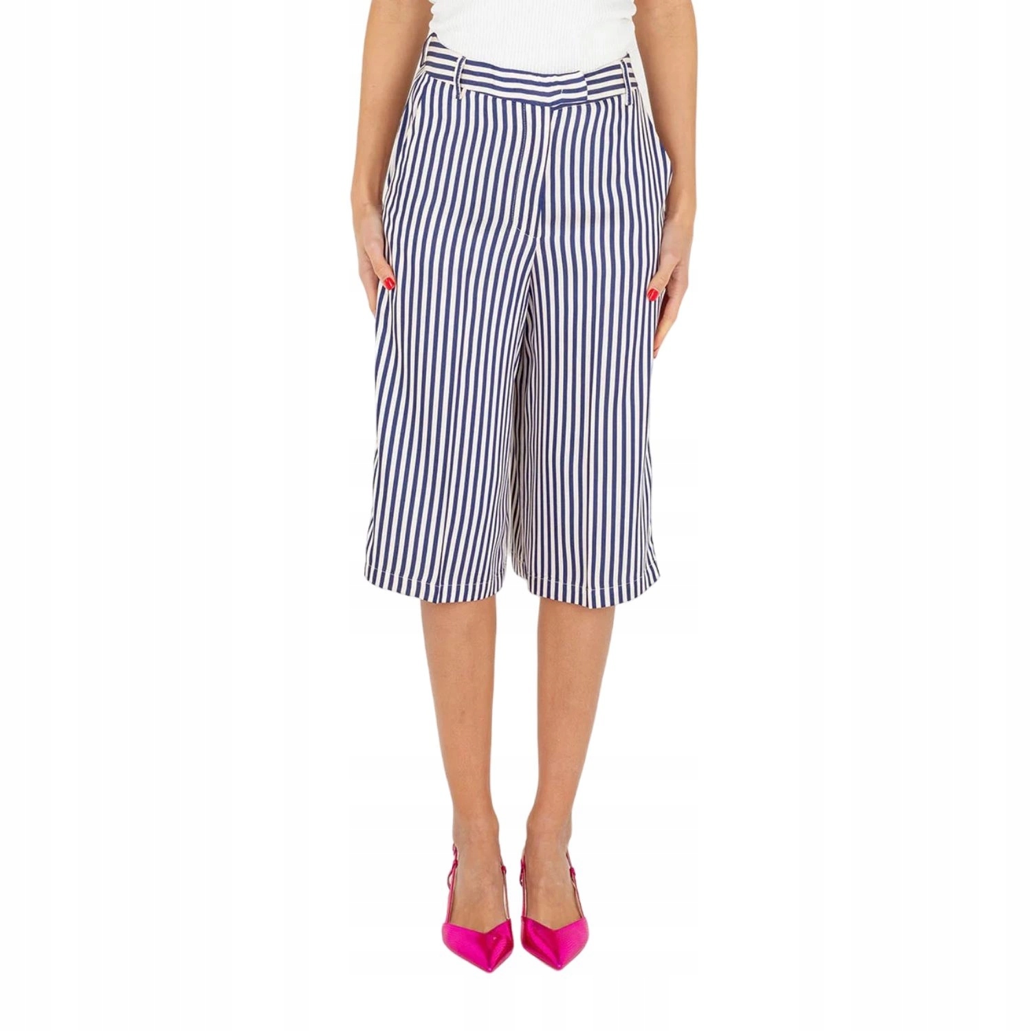 Dámské pruhované Kraťasy Silvian Heach , délka ke kolenům vel. It 40 S