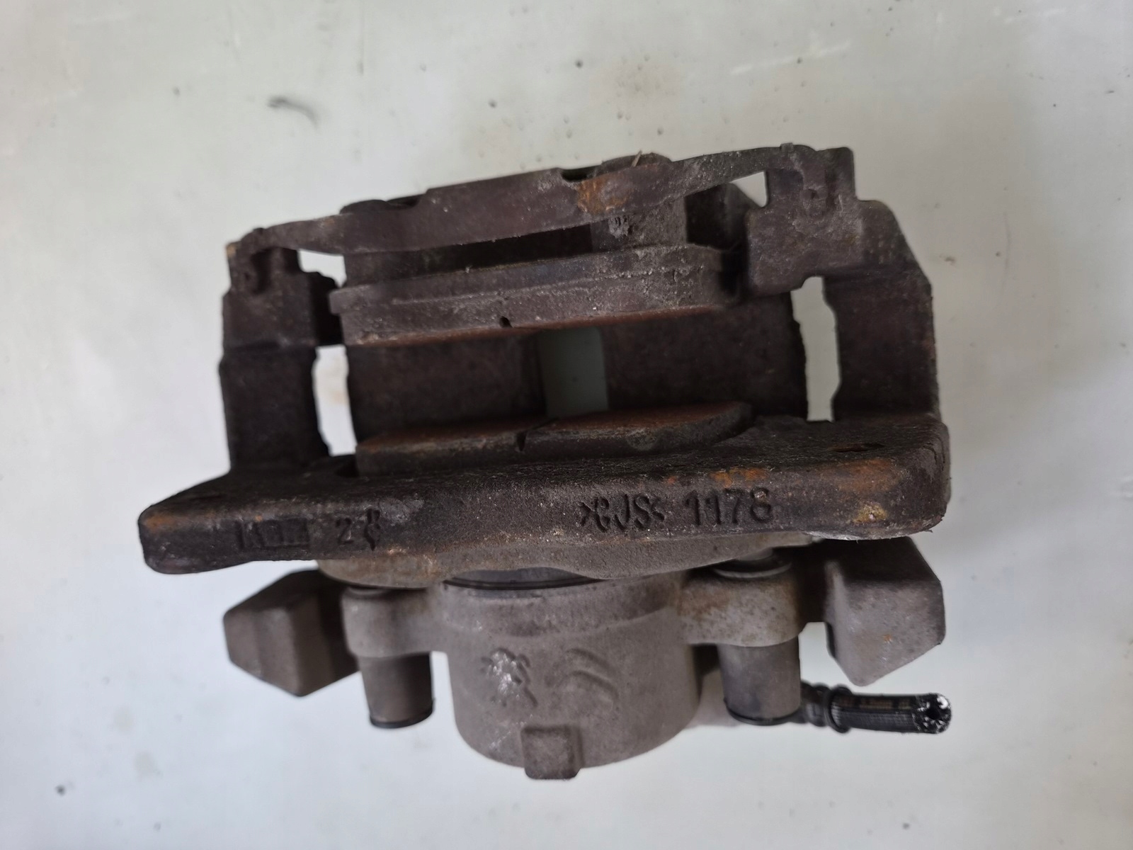caliper brake left front front 1.5 TD OPEL GRANDLAND