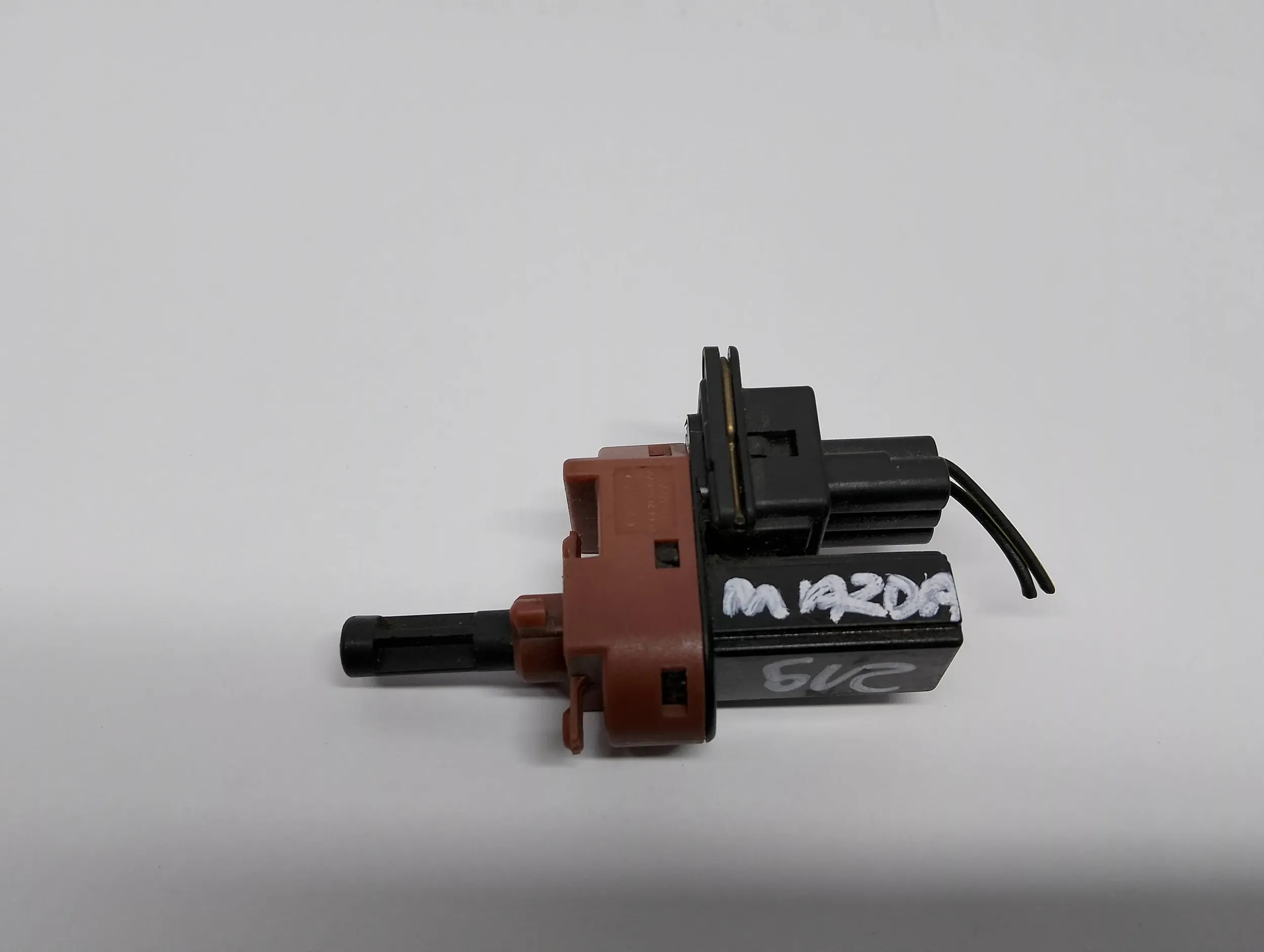 Sensor Leuchten stop pedalu der Kupplung Ford Mazda 2S6T7C534AA