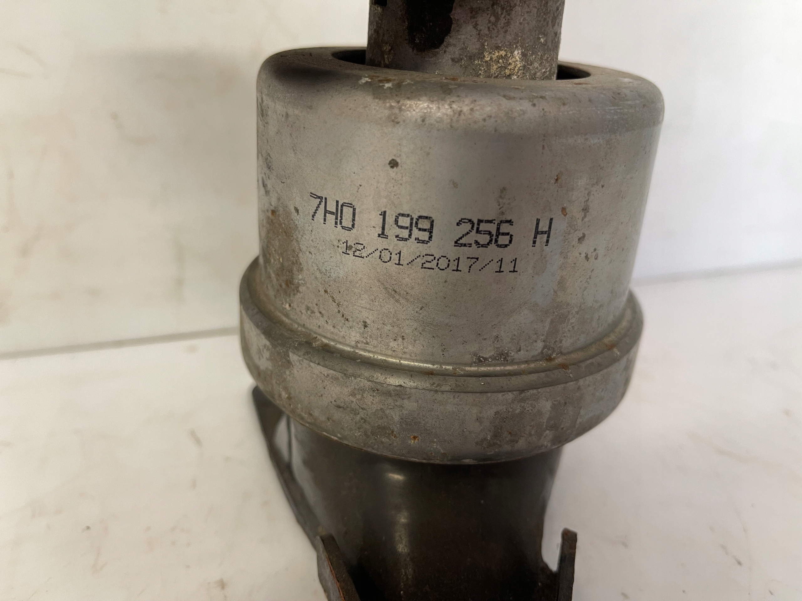 VW T6 2.0TDI engine mount 7H0199256H