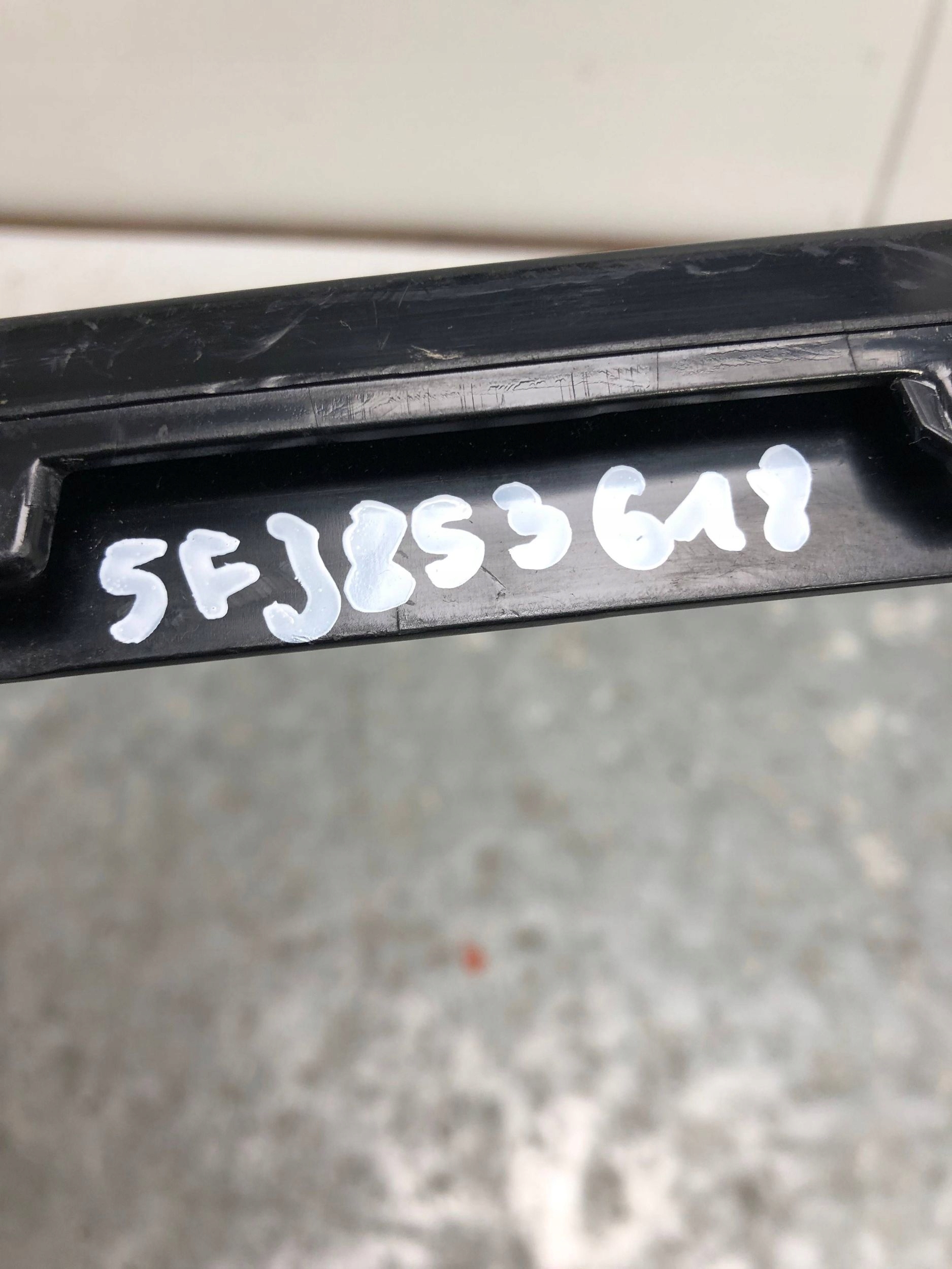 lišta nárazníku předek SEAT TARRACO 5FJ853618
