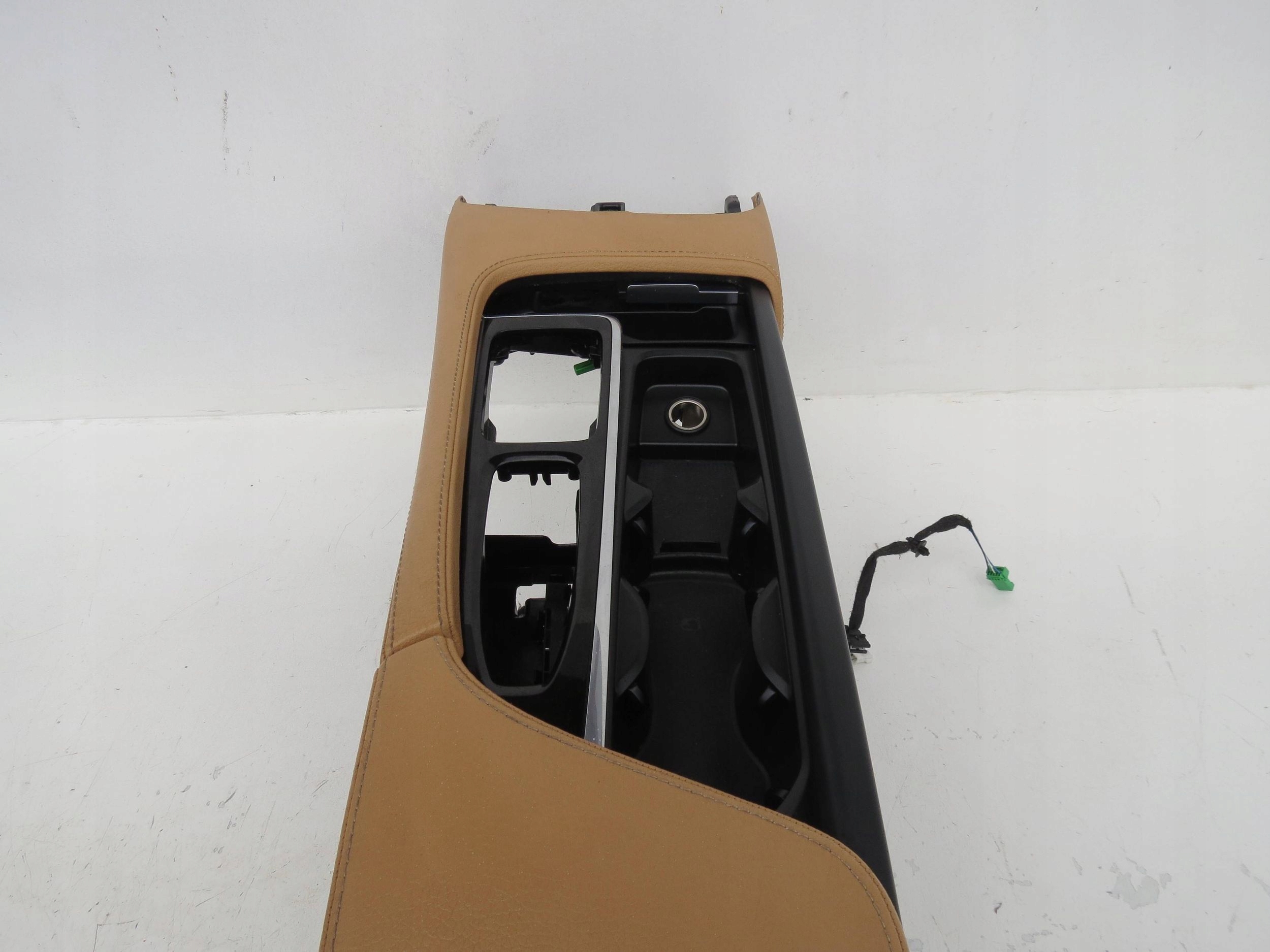 bracciolo TUNEL VOLVO S90 II 2.0 D 190KM 2016-2021R 31377381