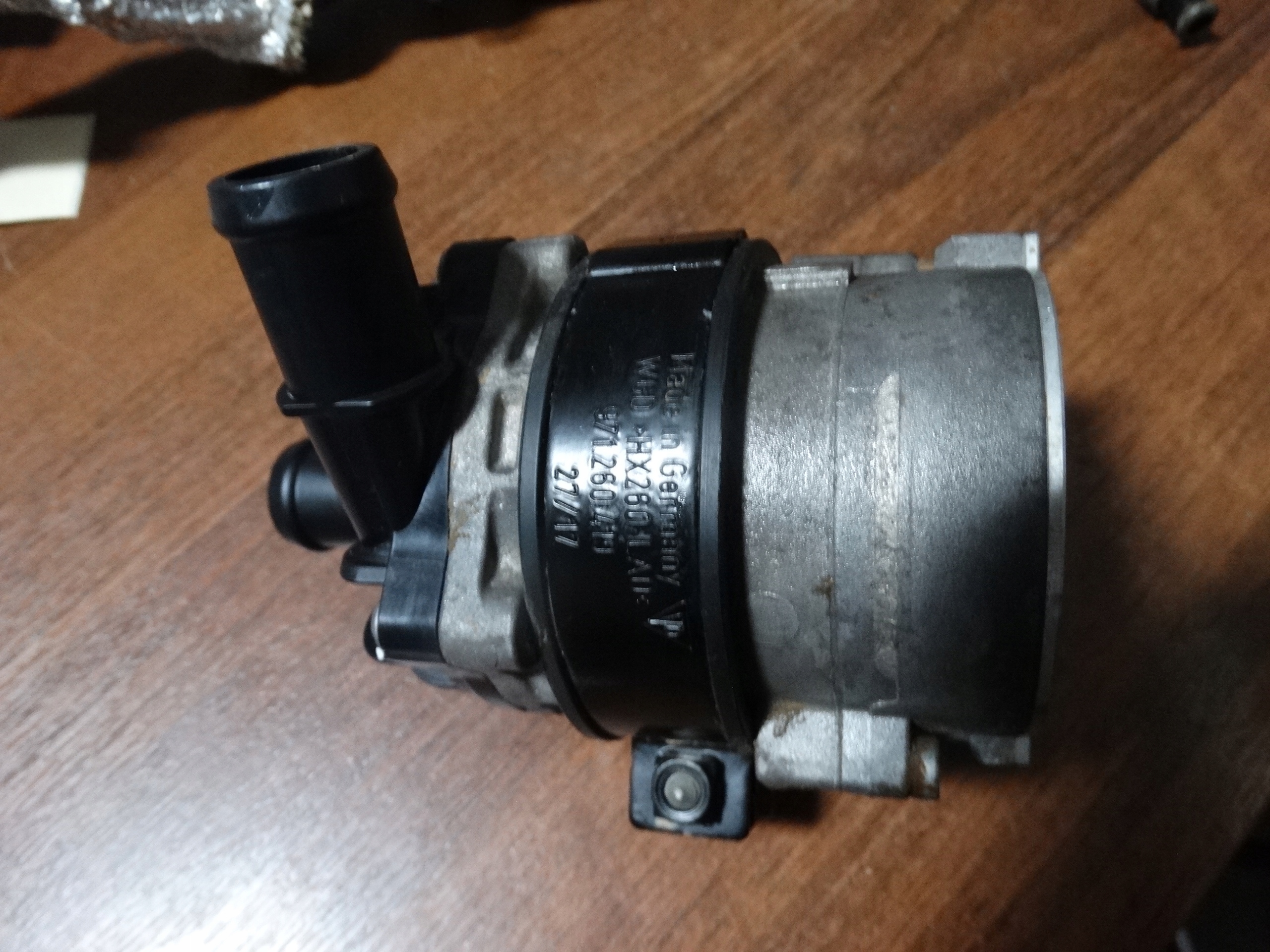IDEALNA PUMPA VODE PORSCHE PANAMERA 971 1