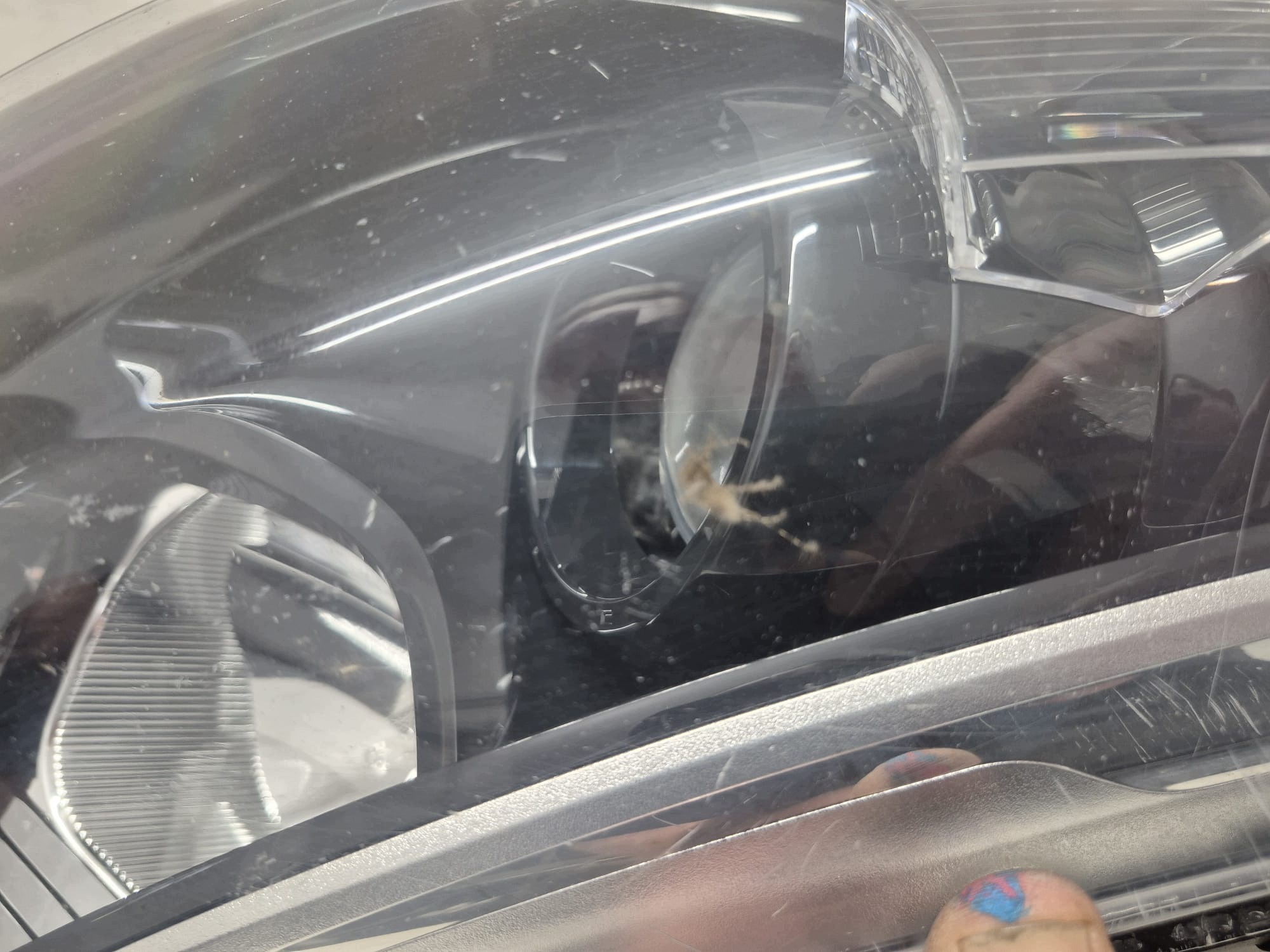 RENAULT CAPTUR and 13- light right front front lens