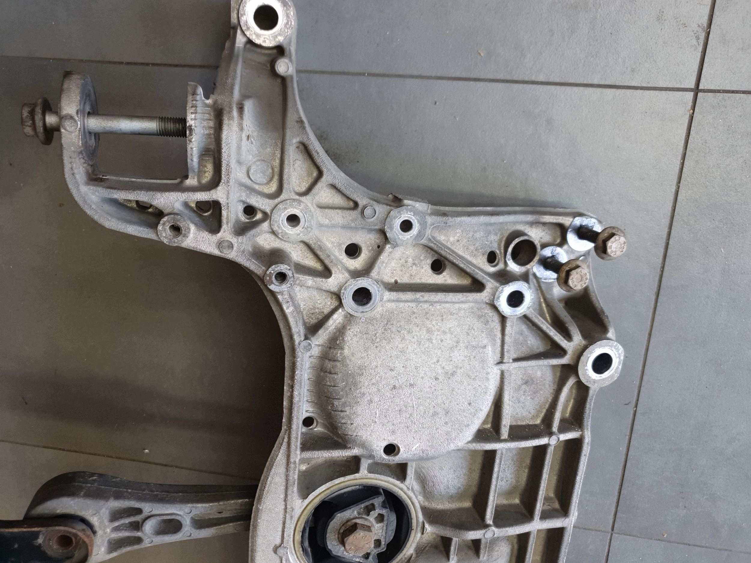 Volkswagen PASSAT CC axle beam front axle beam subframe 7N0199369A