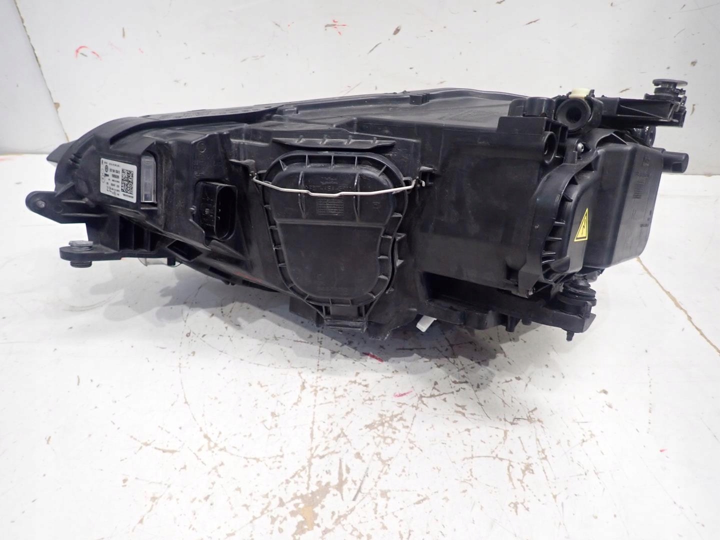 light front right VW SPORTSVAN BI-XENON 517941034B