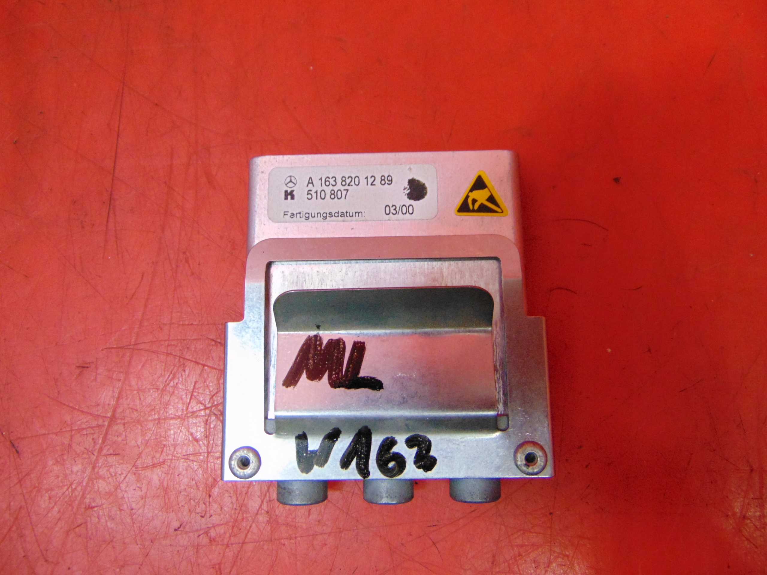 MERCEDES ML W163 antenna amplifier A1638201289