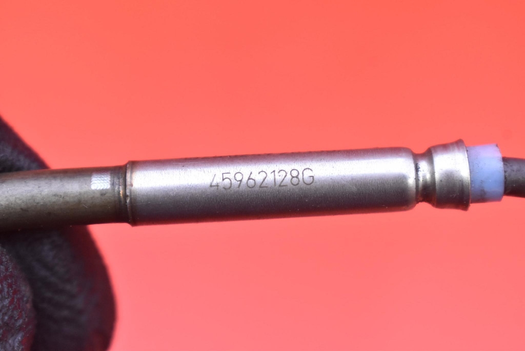 Sensor TEMPERATURY Gase 45962128F JEEP GRAND CHEROKEE IV WK2 3.0 CRD 13