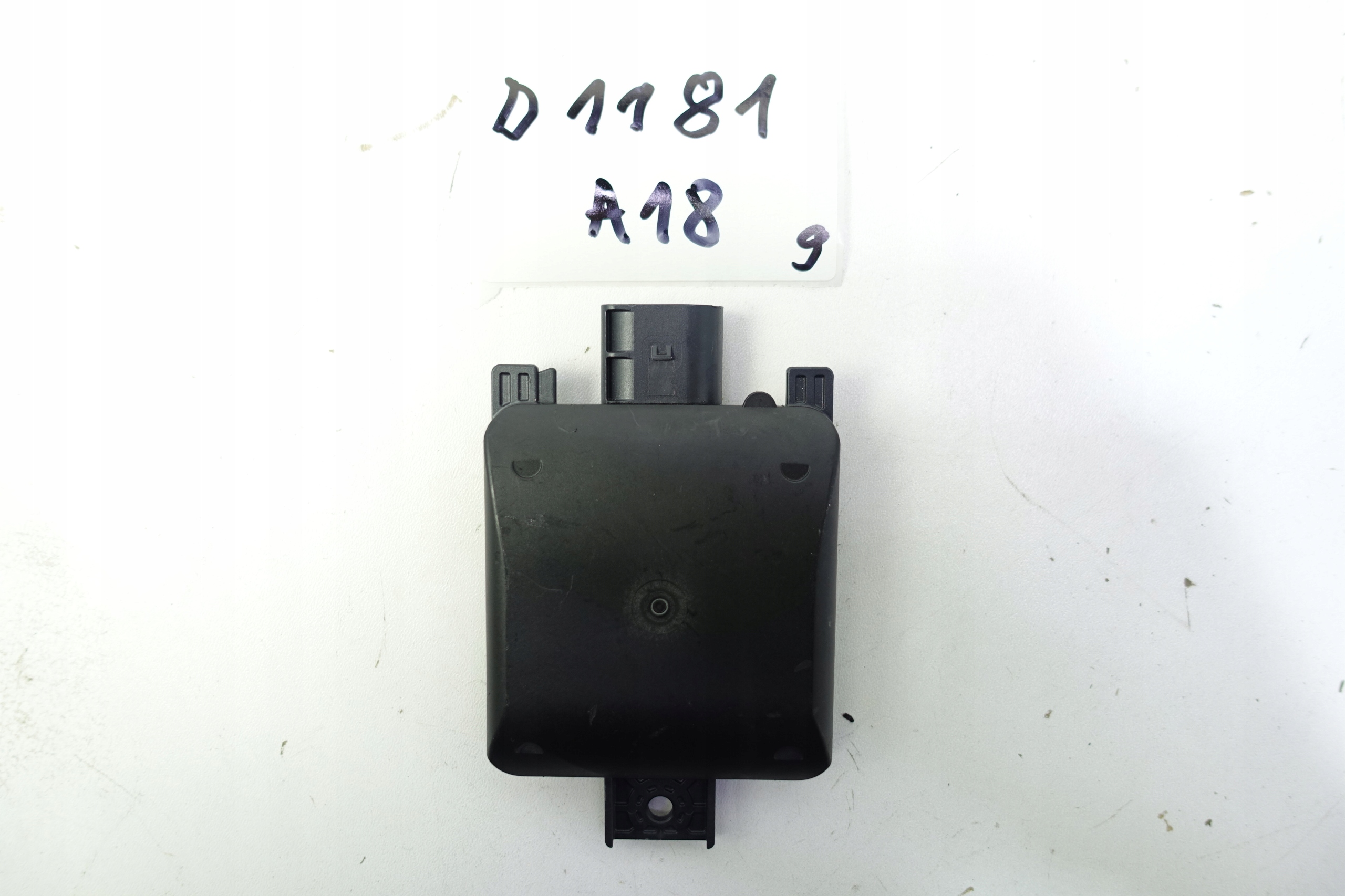 РАДАР DISTRONIC SENSOR ACC VW PASSAT 2Q0907686D