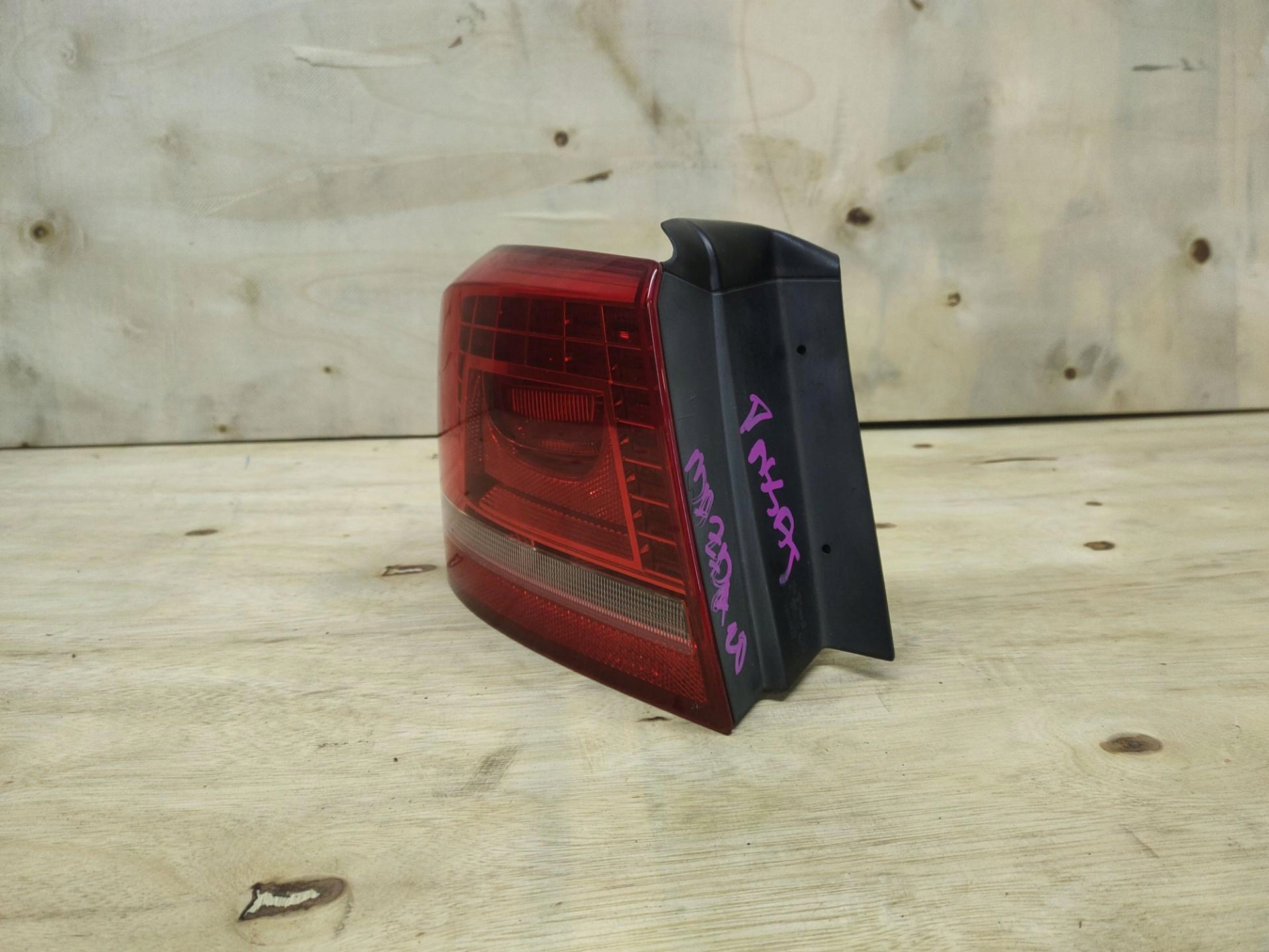 light rear left side Volkswagen Passat B7 2011 2SK010744-01