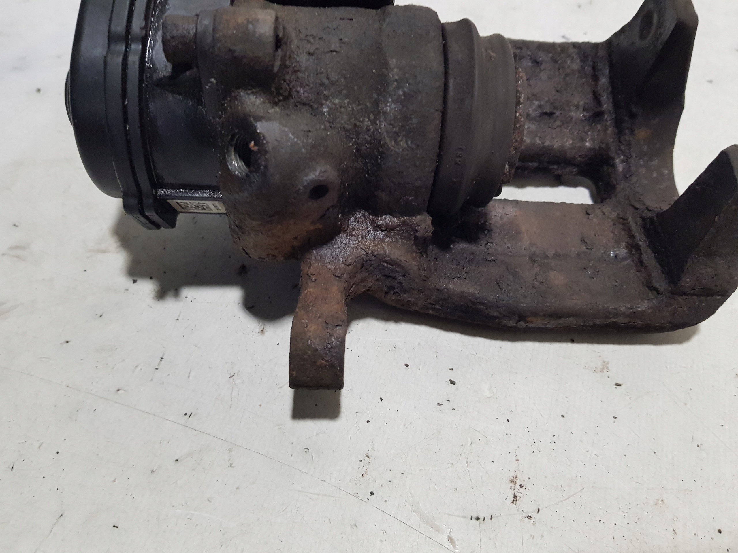 electrical caliper right rear part AUDI A8 D4