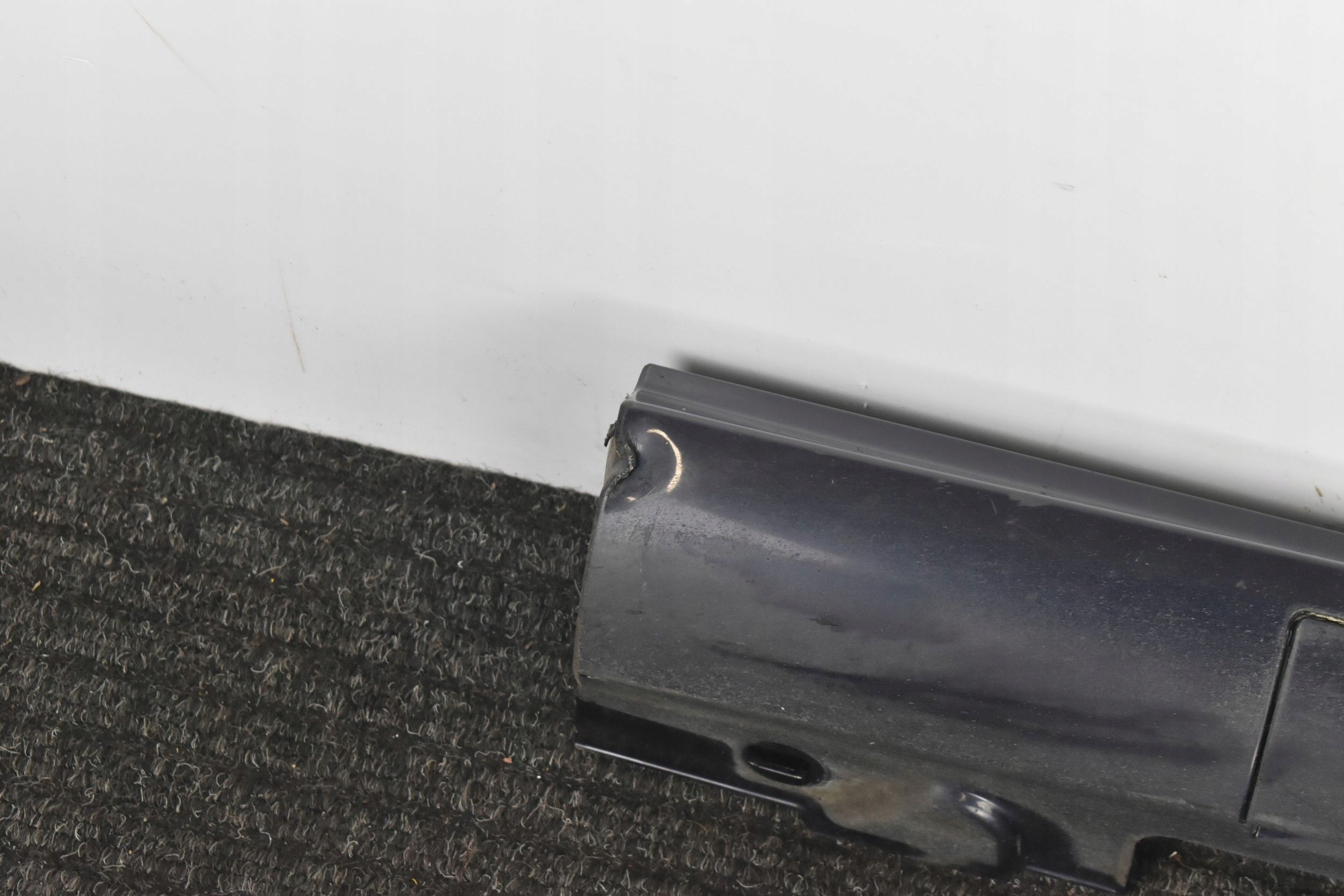 LISTWA PROGOWA LEWA A2126901540 MERCEDES W212 359 Producent części Mercedes-Benz OE