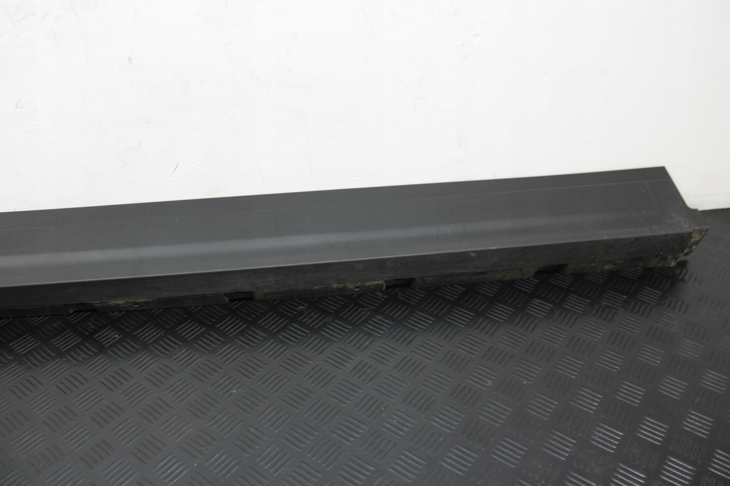 cap threshold threshold right MASERATI LEVANTE M161 670040336