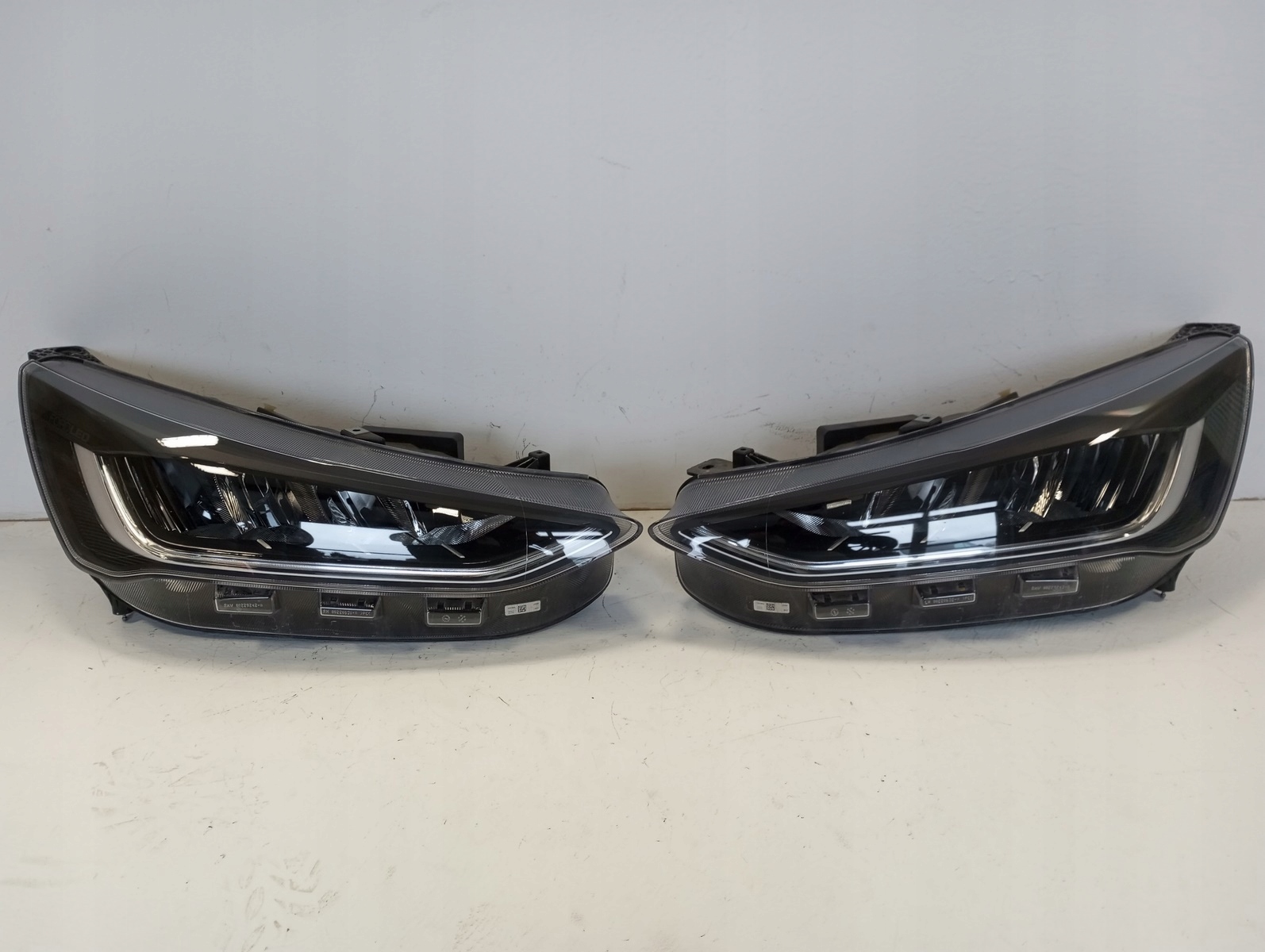light Full Led FORD FOCUS MK4 NX7B-13E015-CD NX7B-13E014-CD