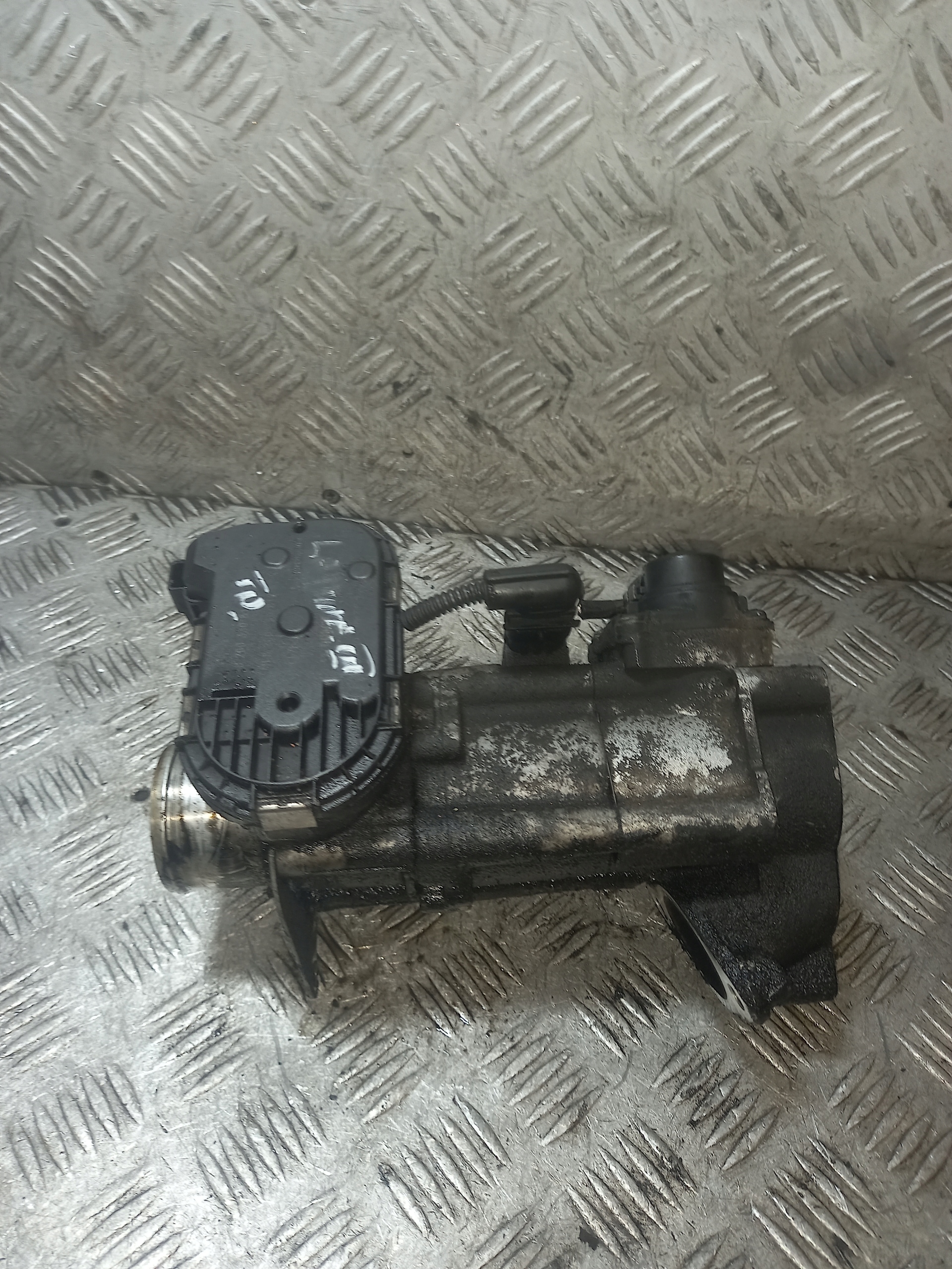 Valvola a farfalla RENAULT LAGUNA 3 2.0 DCI 8200330812