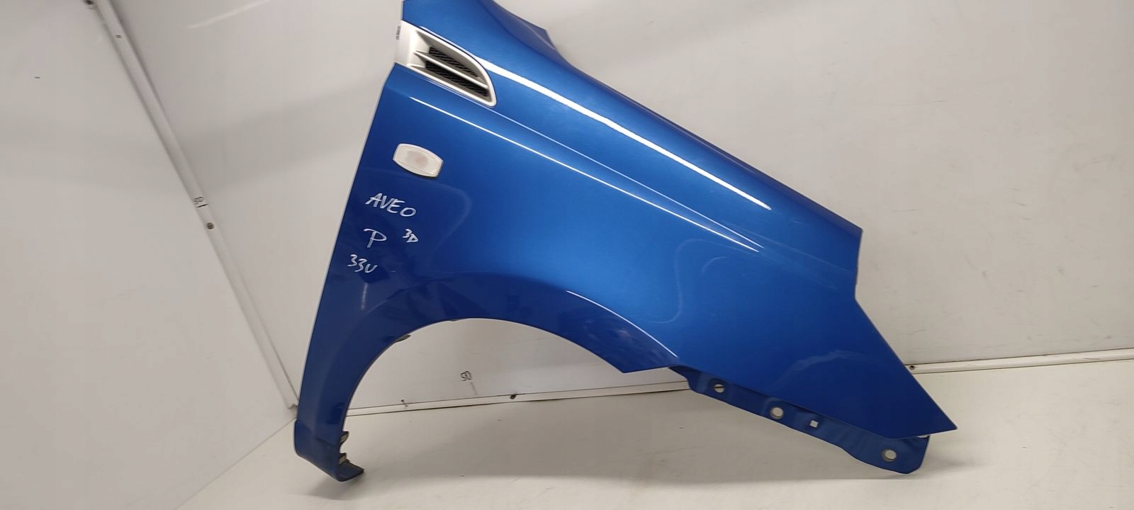 fender right front front Chevrolet Aveo 3D 33U
