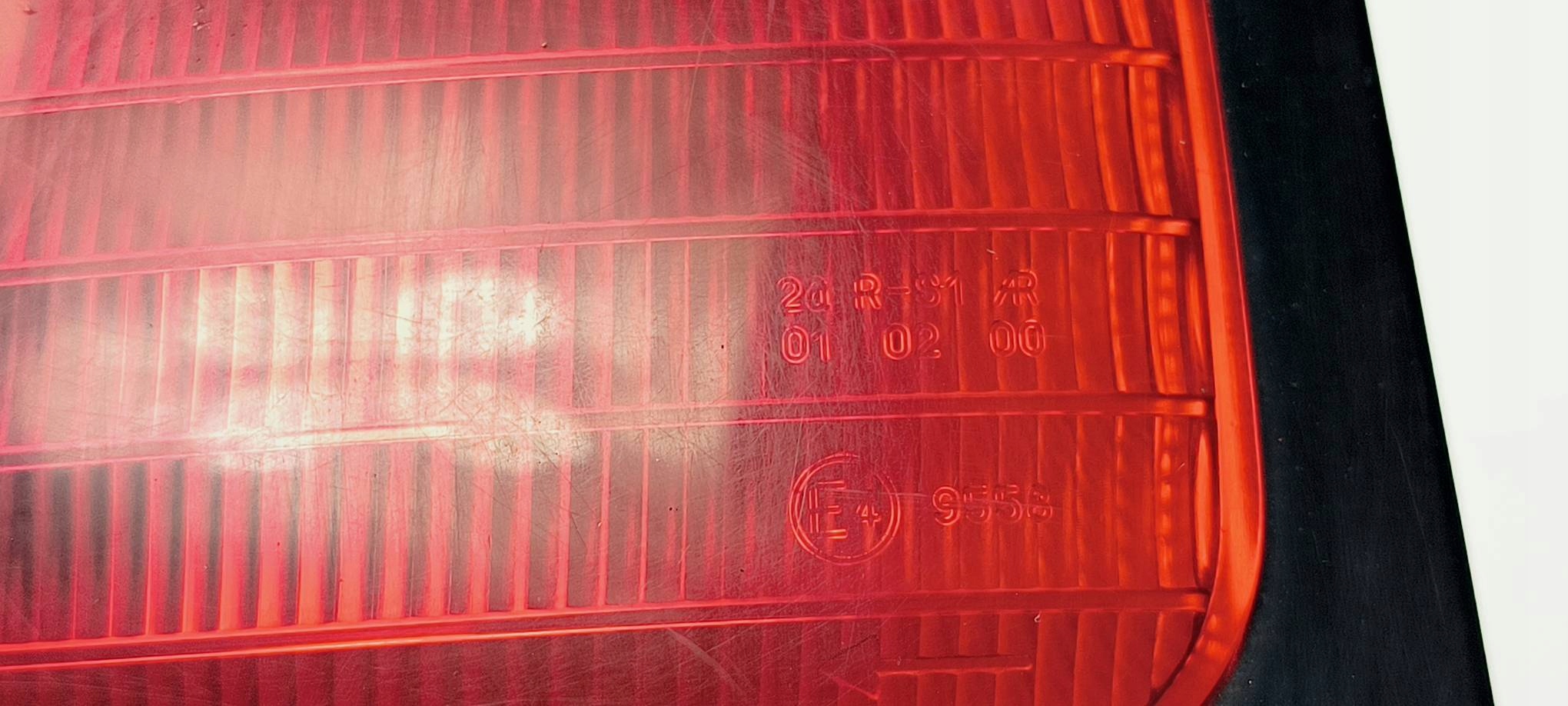 light left rear part MITSHUBISHI MONTERO