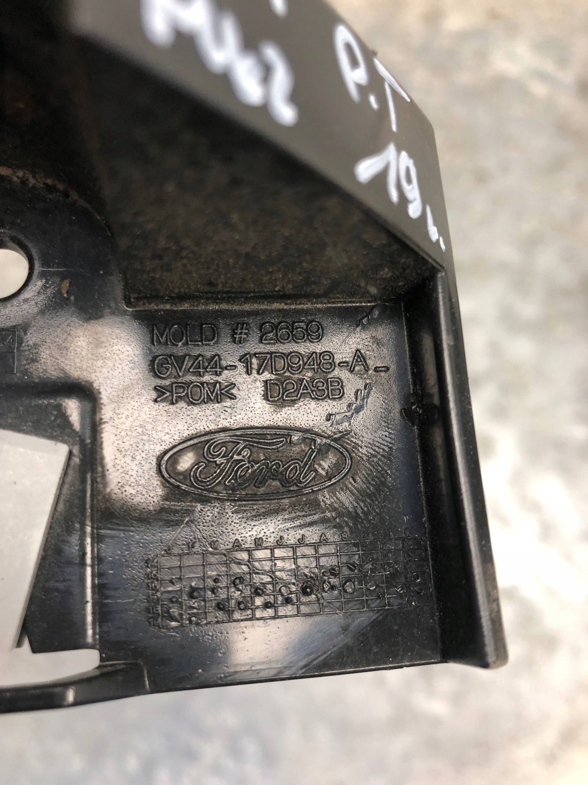 bumper bracket right rear part FORD KUGA MK2 GV44-17D948-A