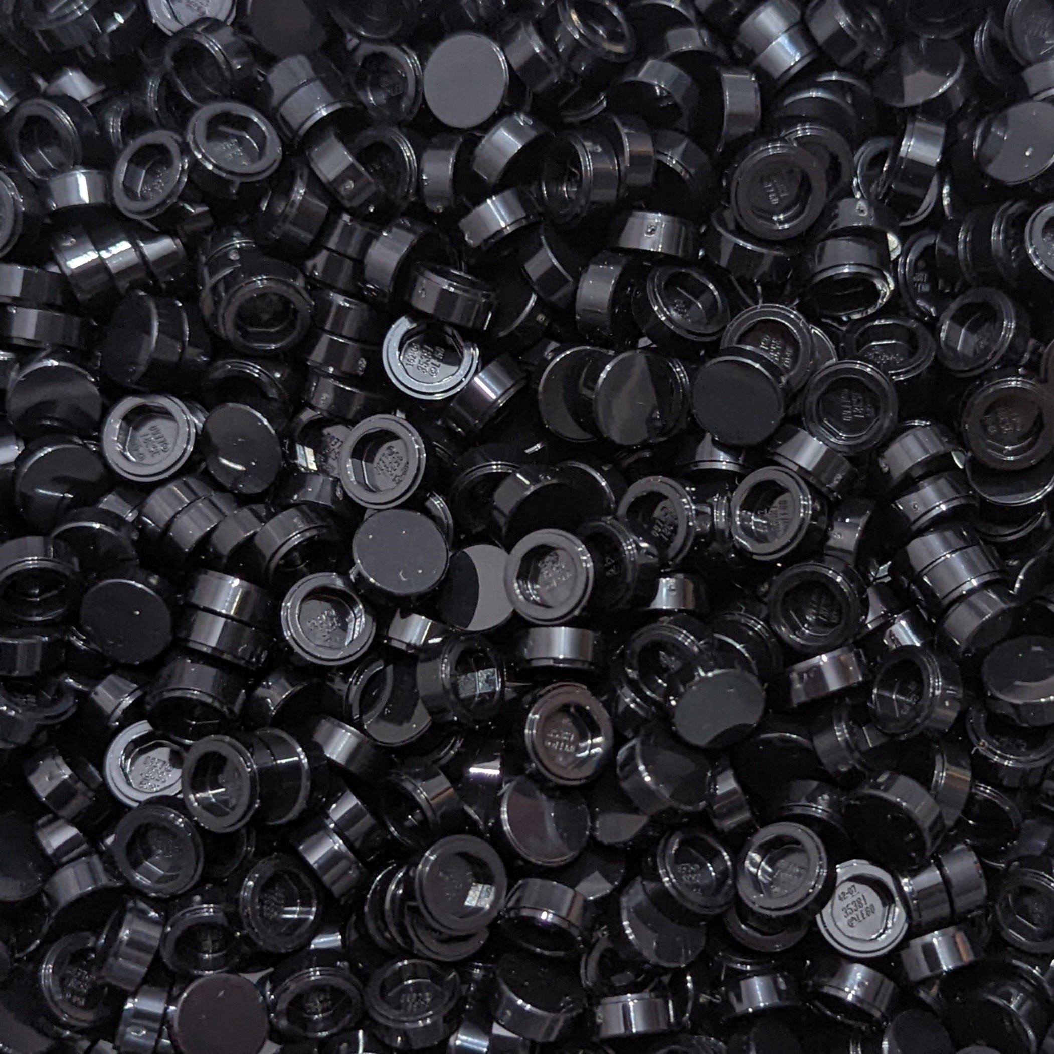 

Pakiet Lego 98138 Tile 1x1 czarny 6284070 20szt N