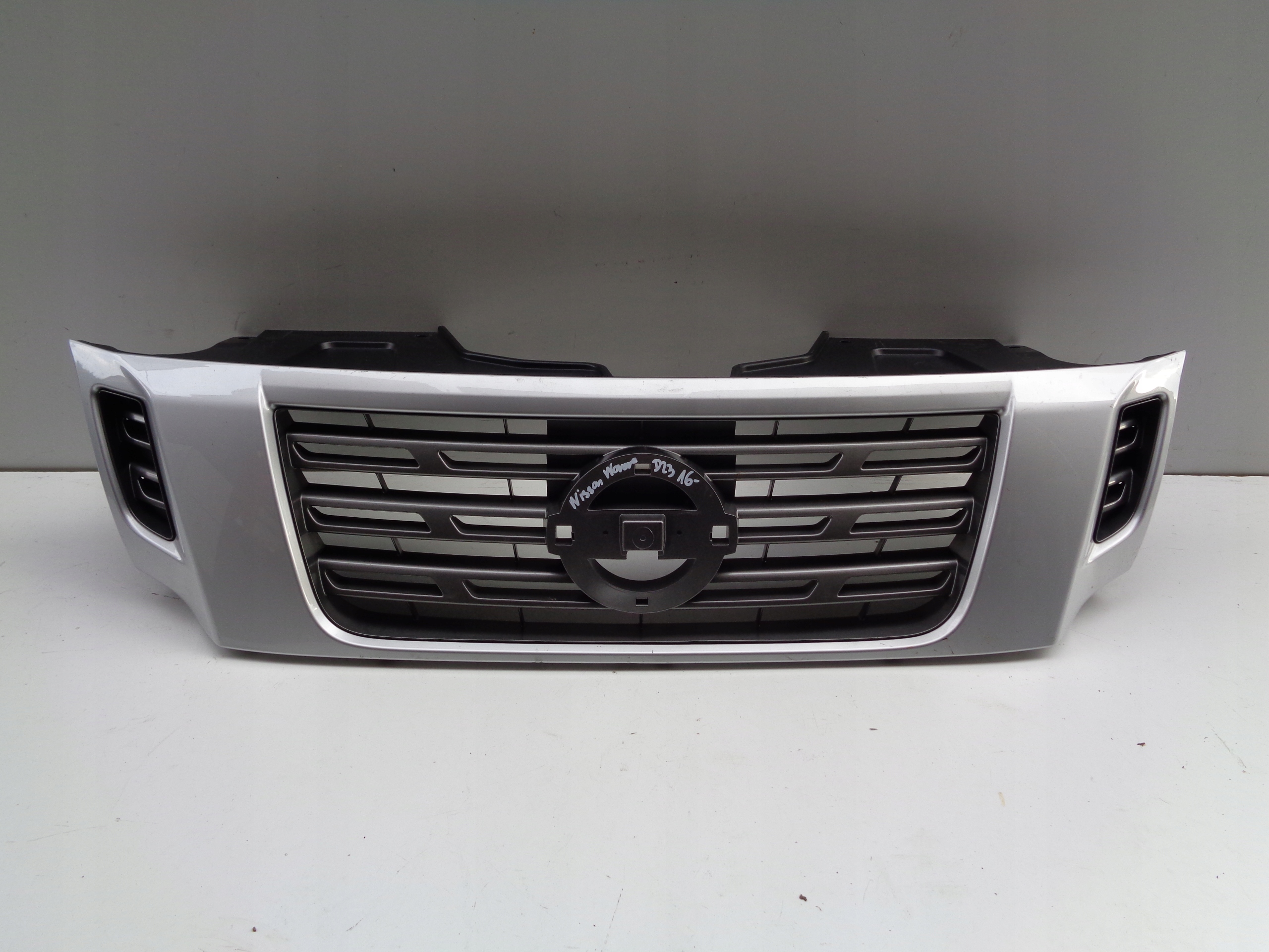 front PREKLADgrill NISSAN NAVARA D23 16