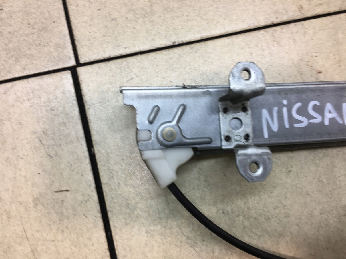 window regulator right rear part ALMERA N15 2 PIN