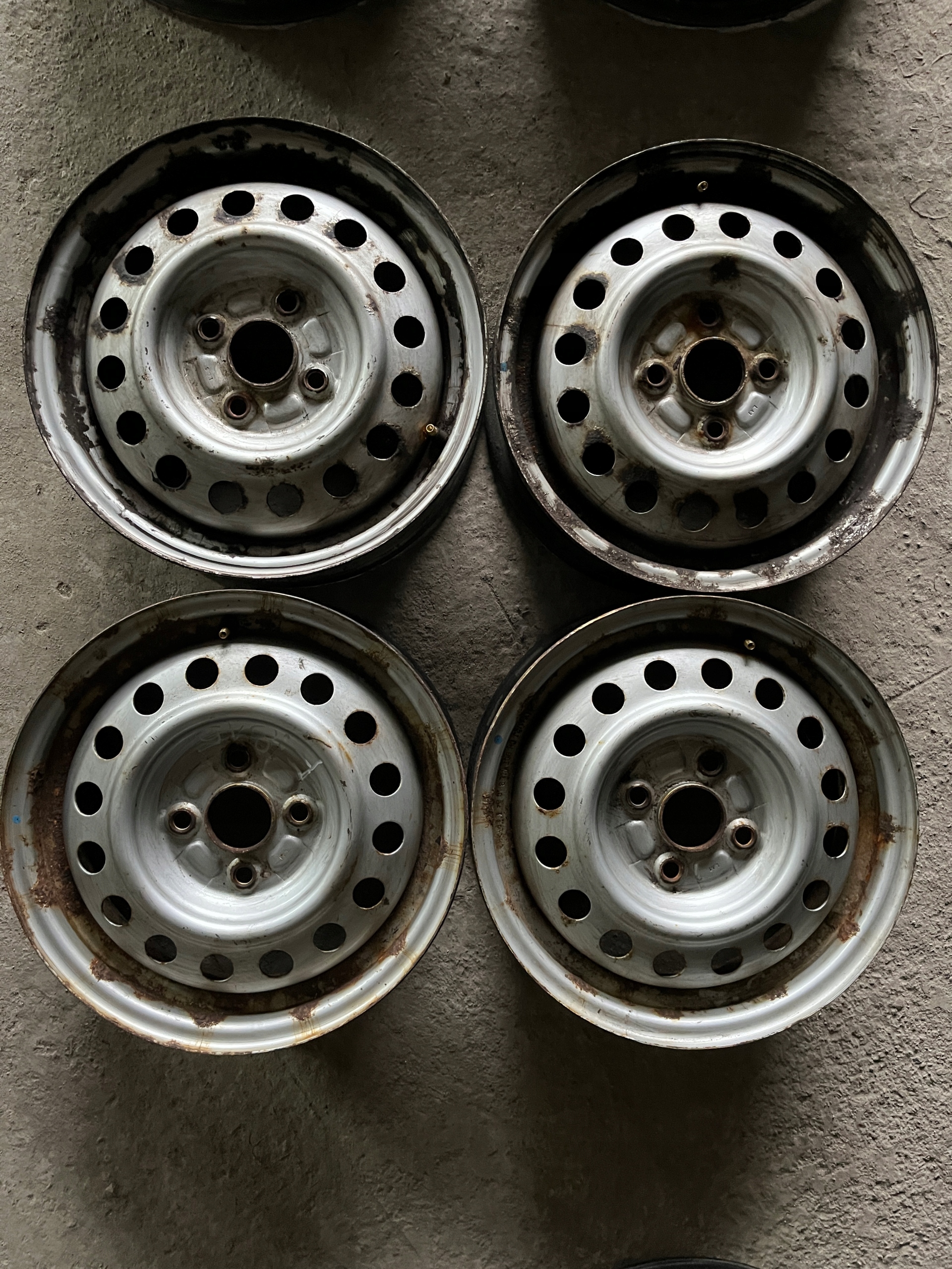 FELGI STALOWE 4,5X14 4X100 ET45 SUZUKI OPEL TOYOTA SUBARU PEUGEOT