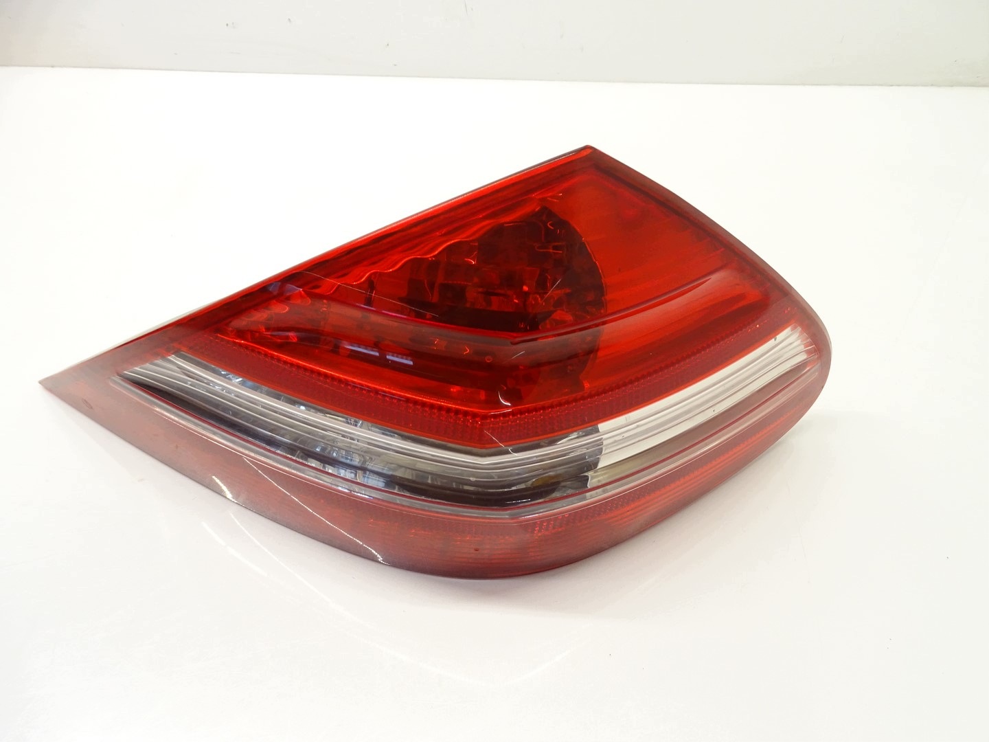 light right rear part MERCEDES SL R230 A2308201264