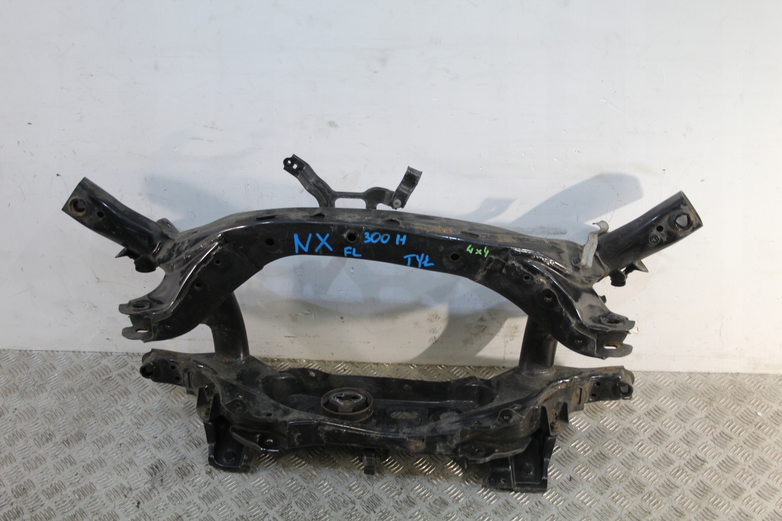 axle beam subframe axle beam rear part LEXUS NX 300H LIFT