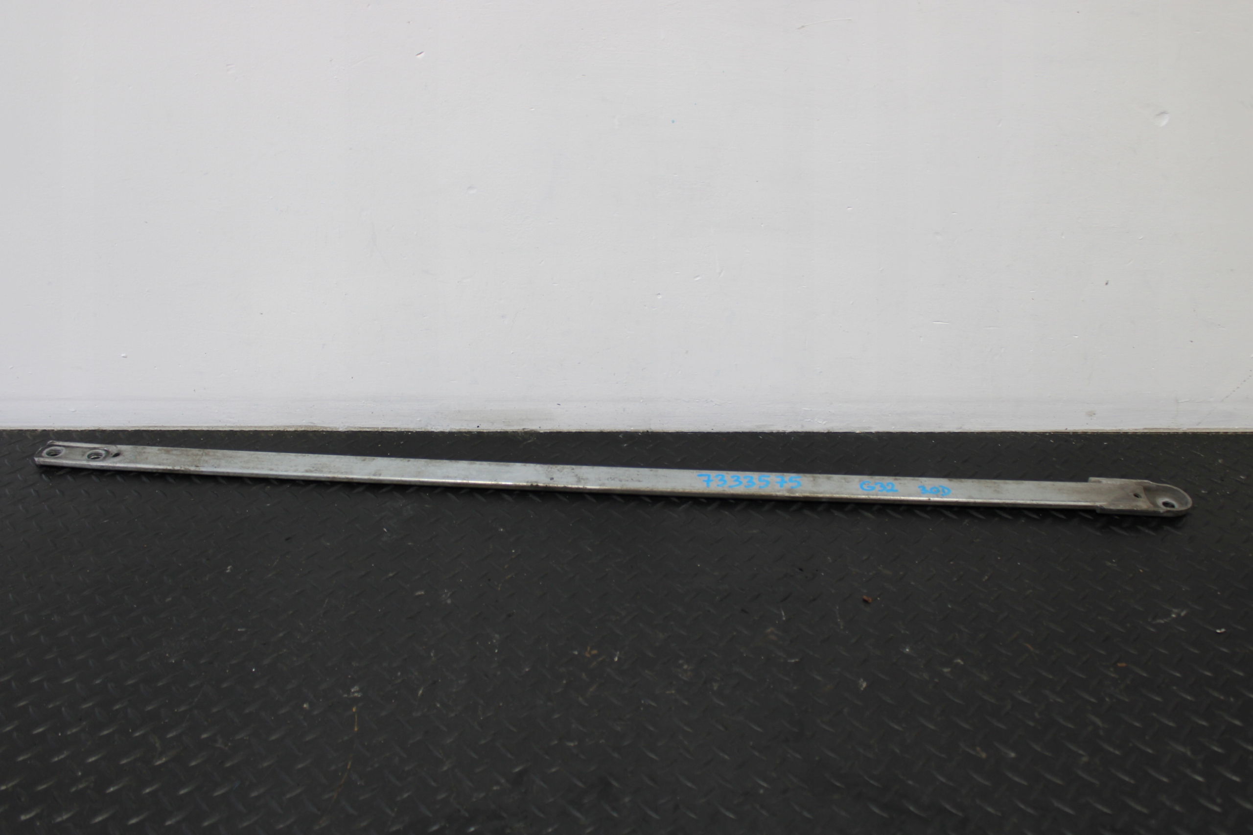sider brace holder console 7333575 BMW 6 GT G32 m-packet