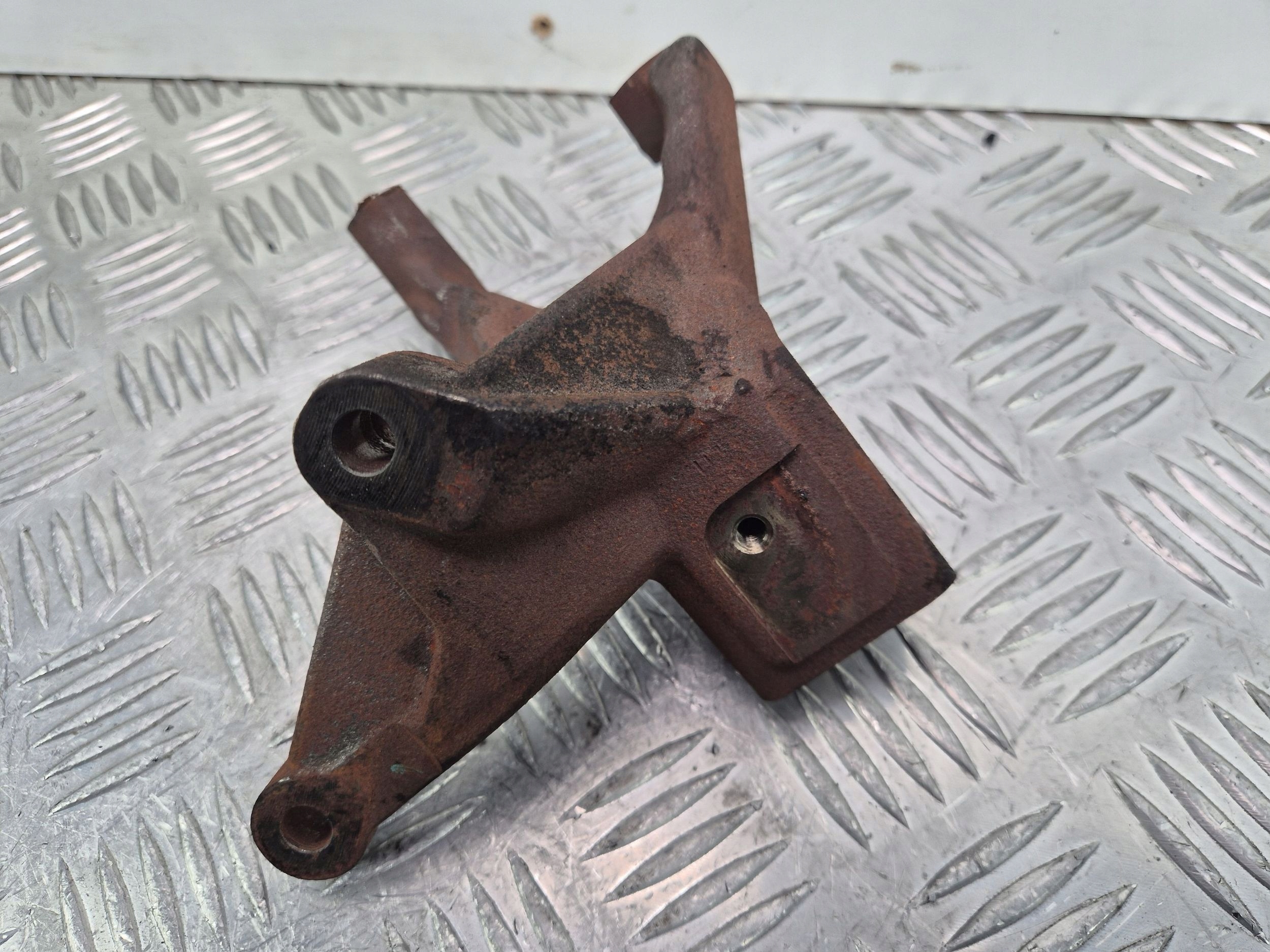 engine mount Mercedes C220d C205 A6541422000 OM654.920