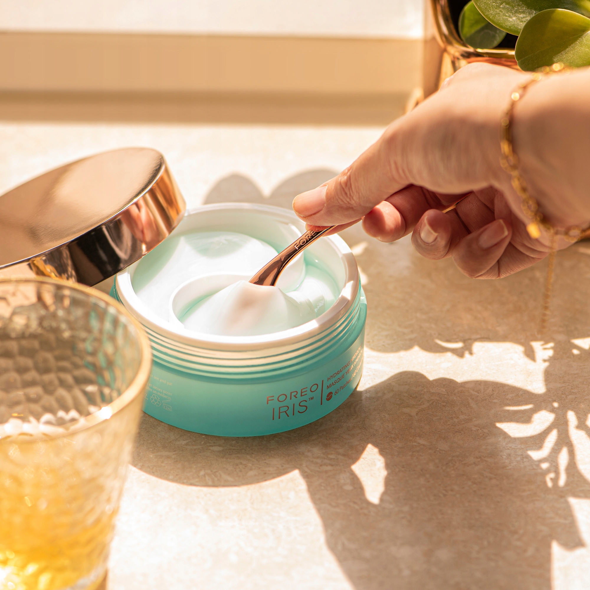 Hydrożelowa maseczka do oczu FOREO IRIS Rodzaj żel