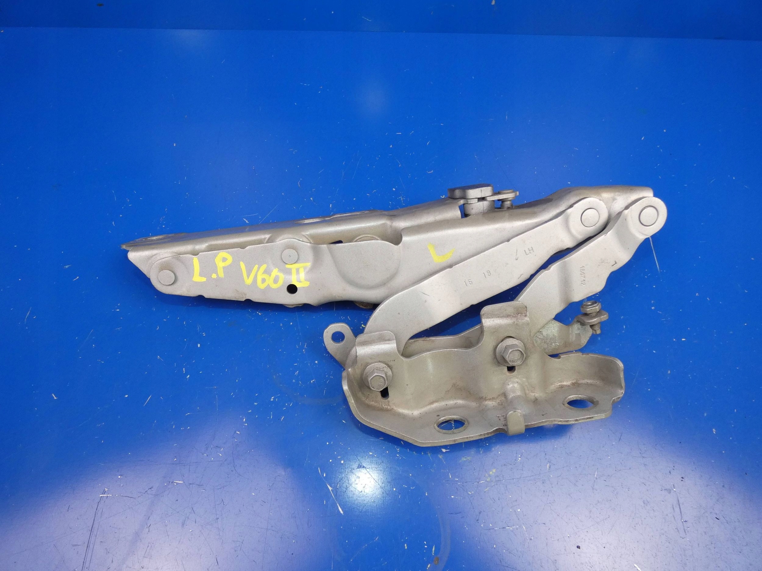 VOLVO V60 II S60 III 18- hinge bonnets left front front