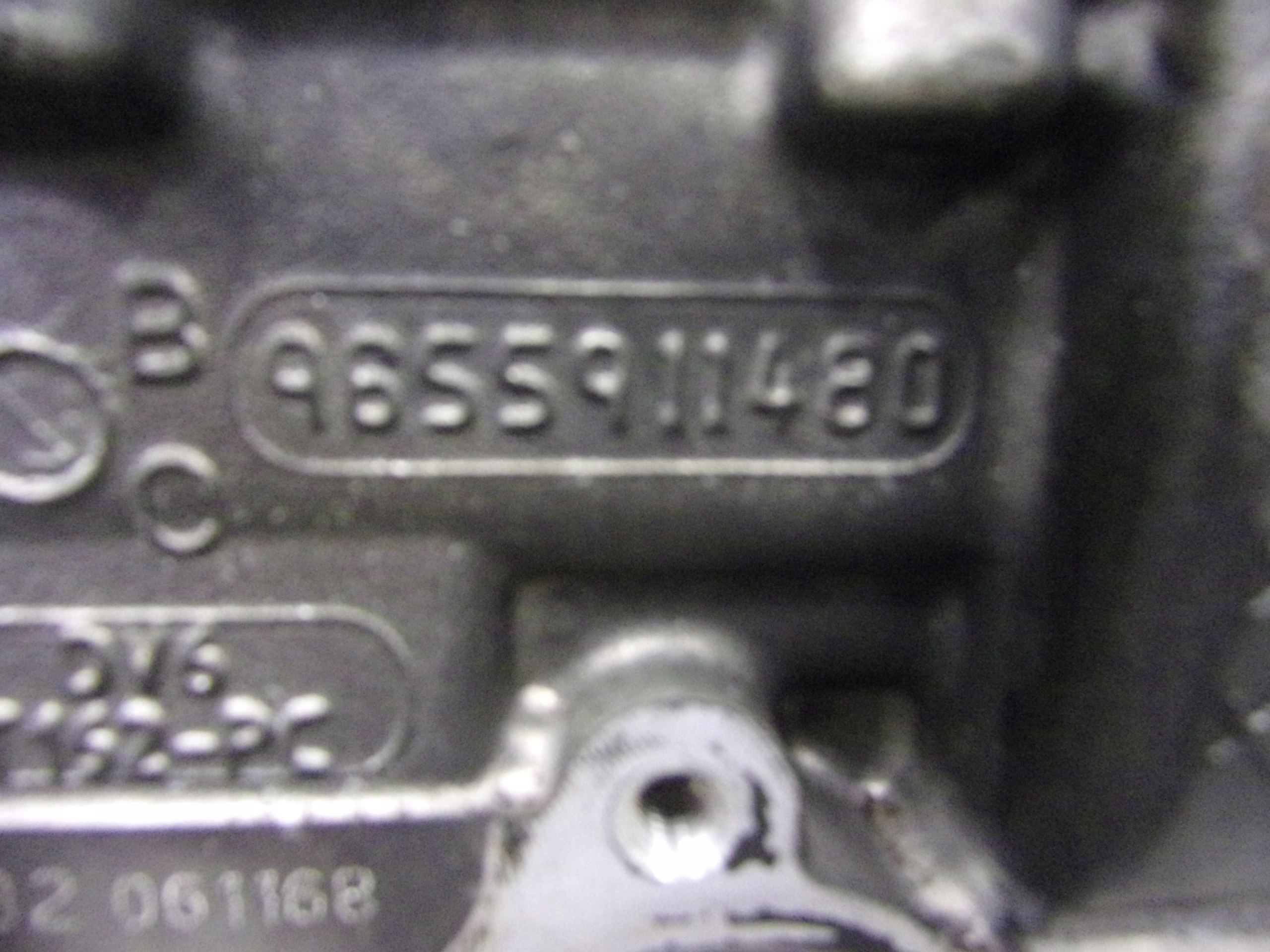 head. PEUGEOT 206 9655911480