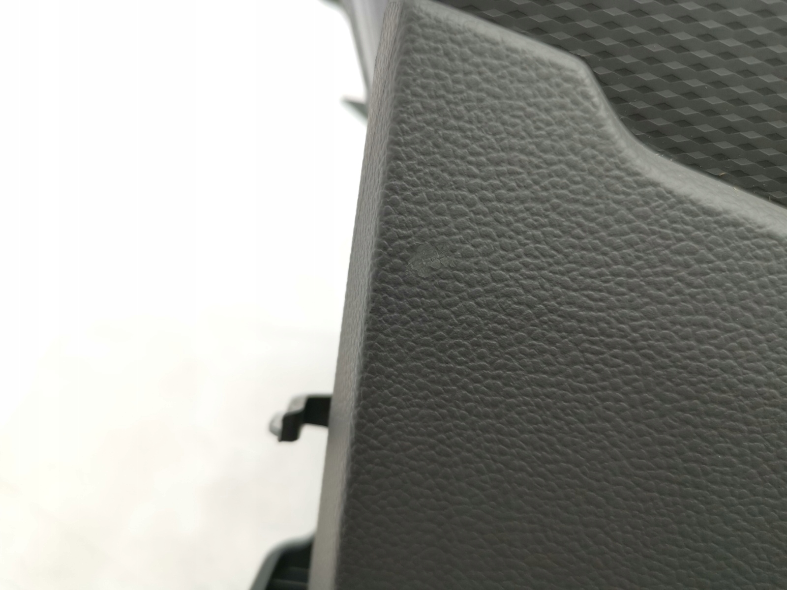 консоль торпеда vw MULTIVAN T7 7T1857003M 1ZV оригинал
