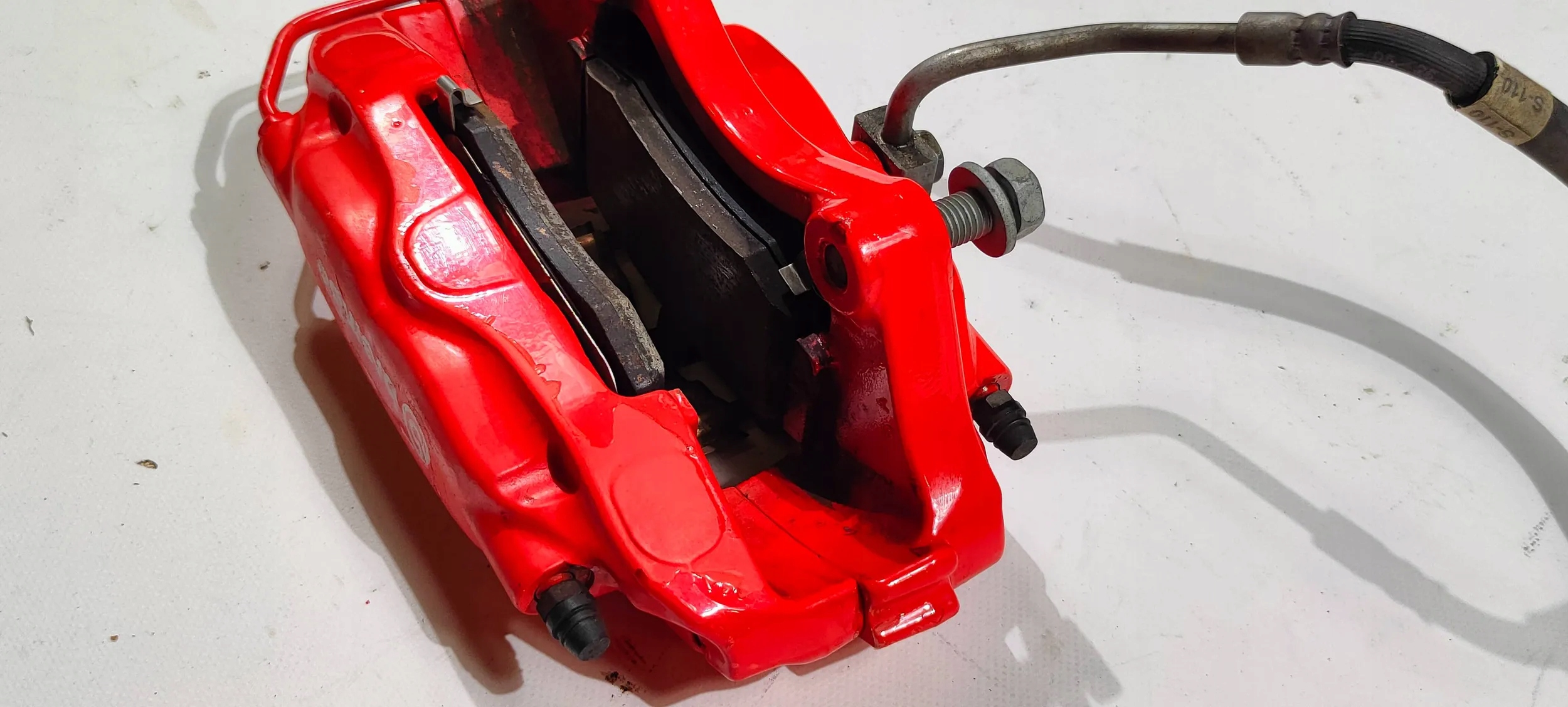 třmen brzdový záď pravý Charger Challenger SRT