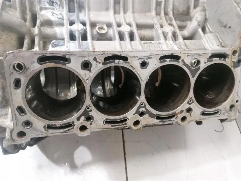 MERCEDES CLS63 M156 AMG W219 бензин A1560101505 156.983